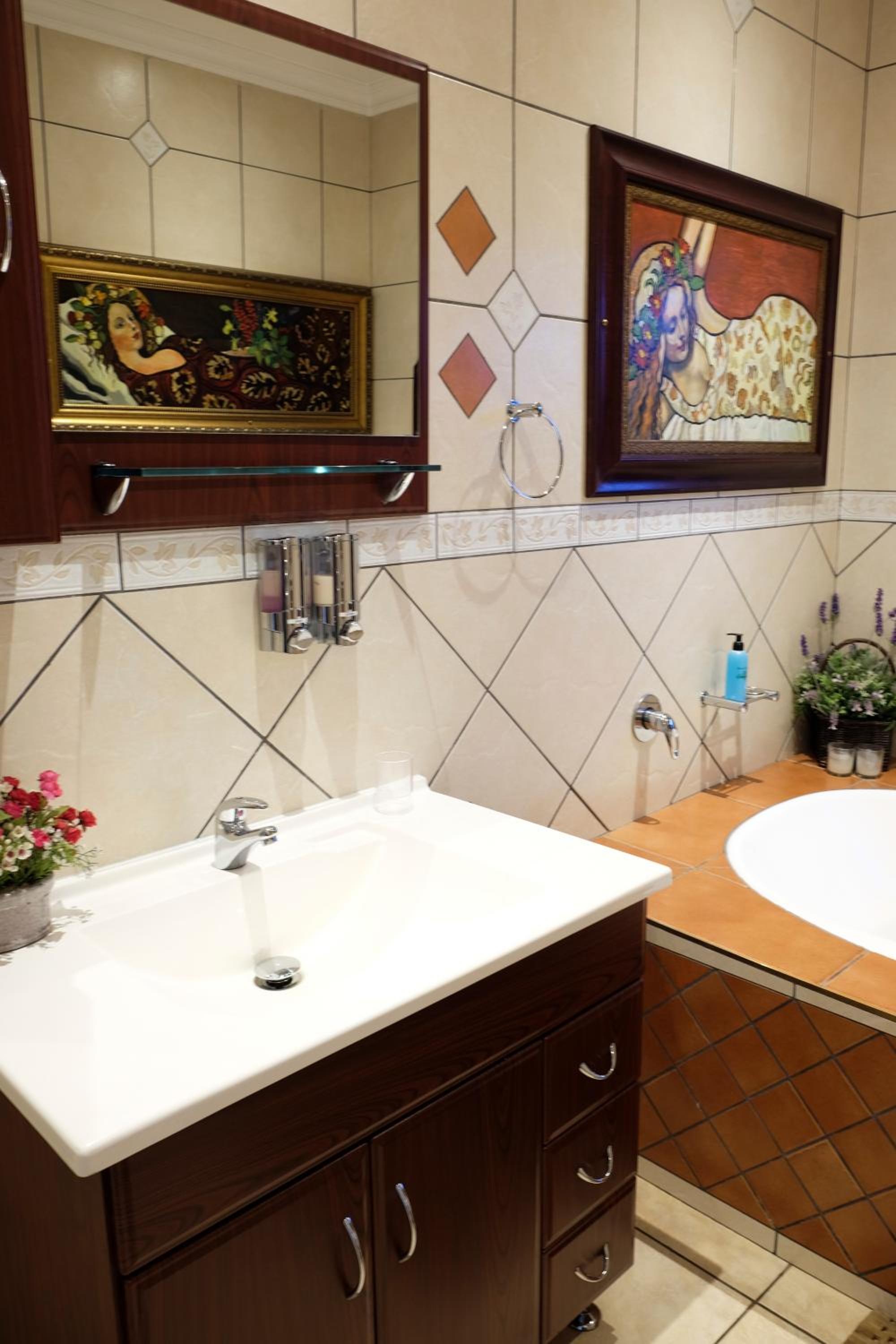 Executive Suite photo 3