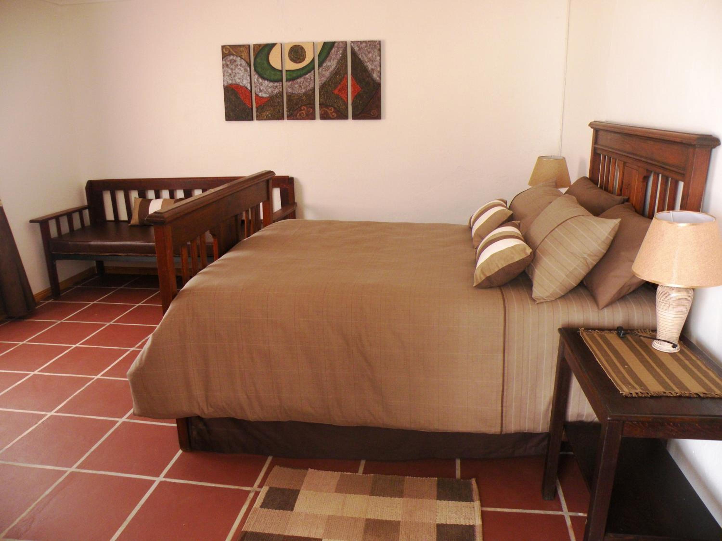 Three-Bedroom House - Photo 14