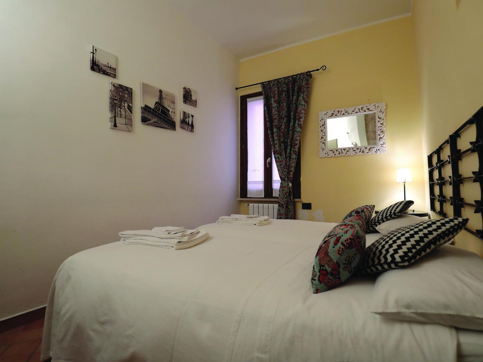 Twin Room with External Private Bathroom - Photo 4