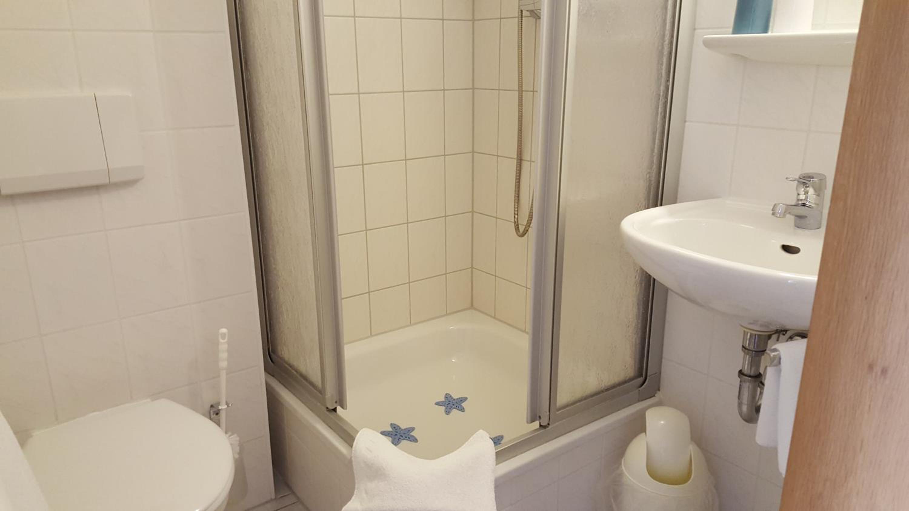 Double Room with Private Bathroom photo 2