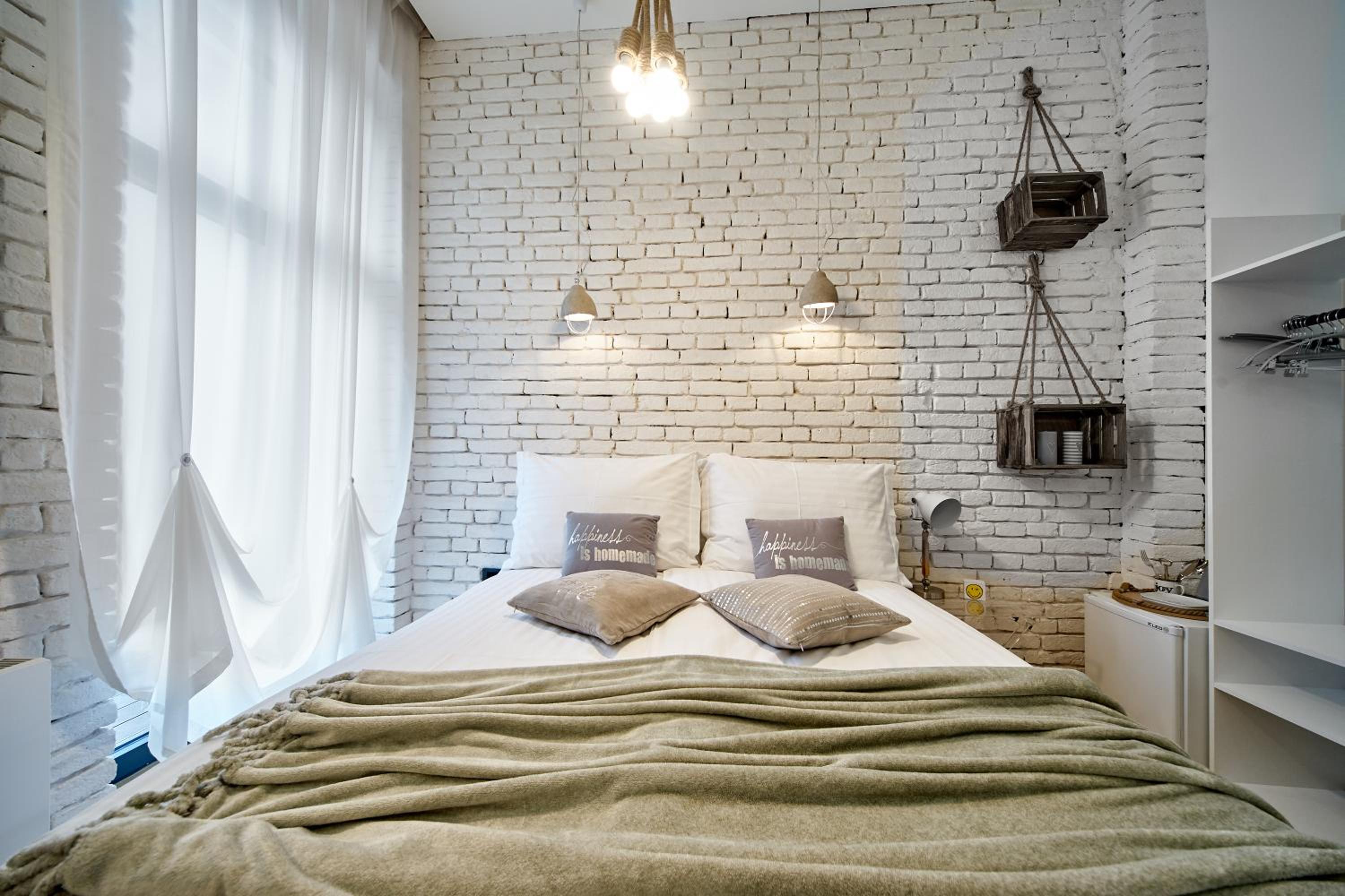 Double Room with Balcony - Photo 5