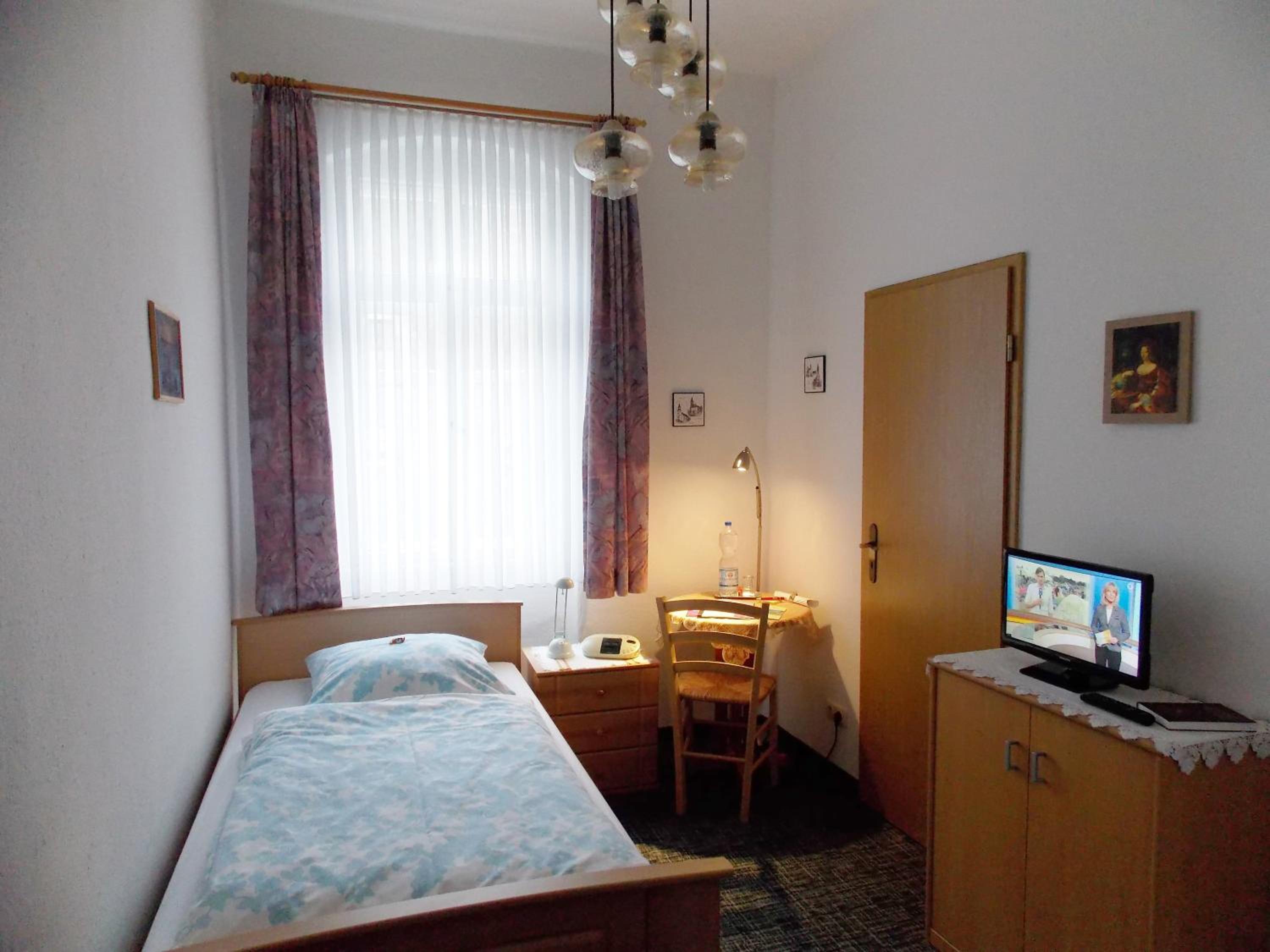 Single Room photo 1