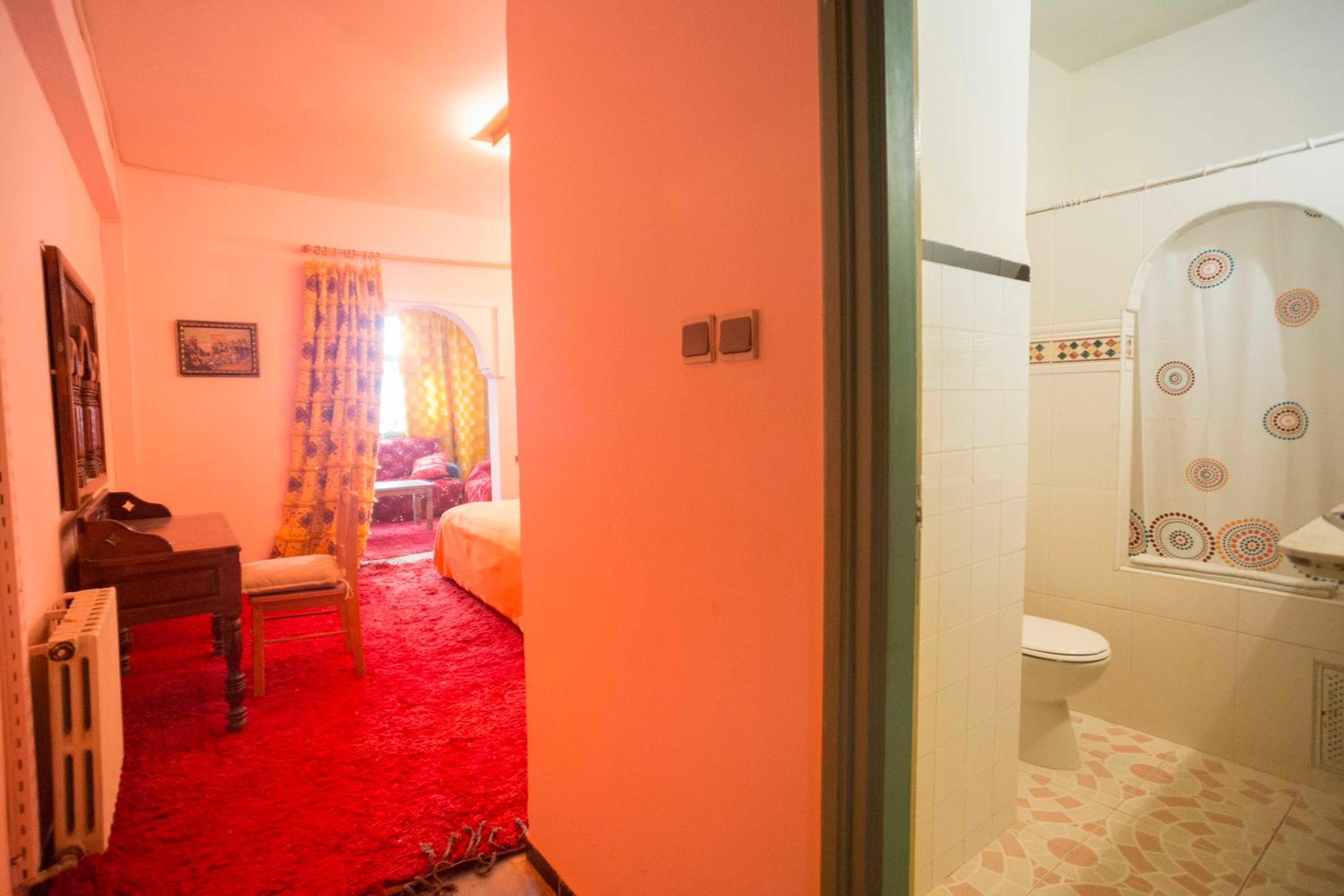 Large Twin Room - Photo 2