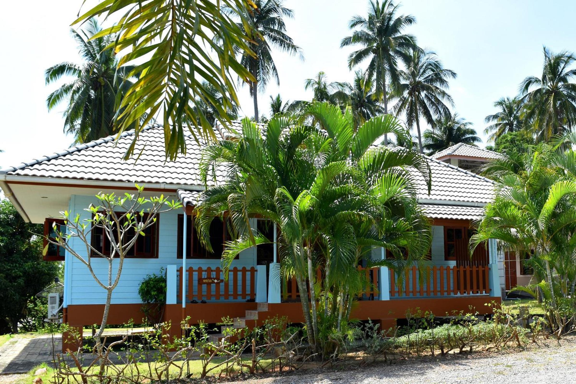 Two-Bedroom House photo 3