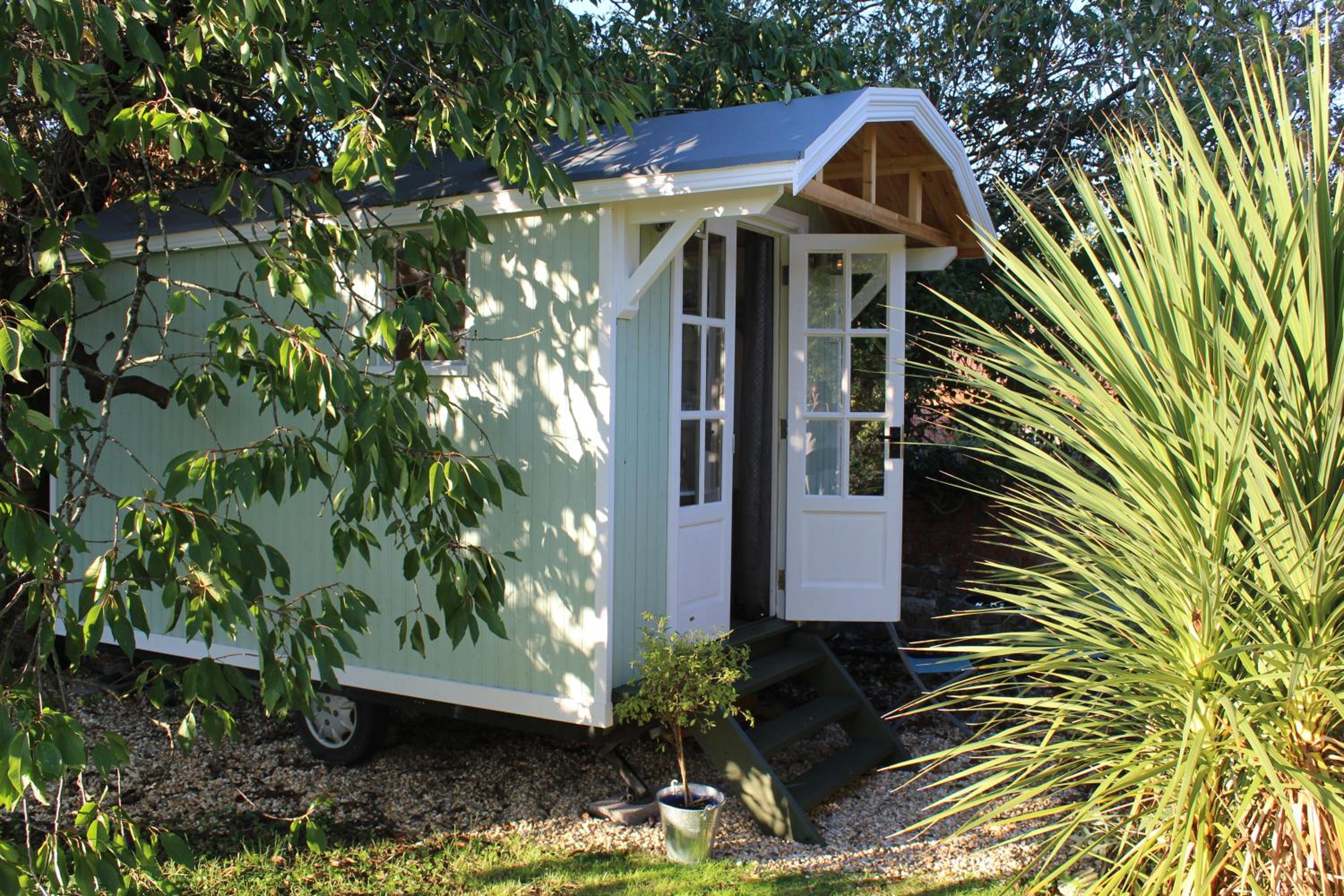 Double Room With Shared Bathroom photo 2