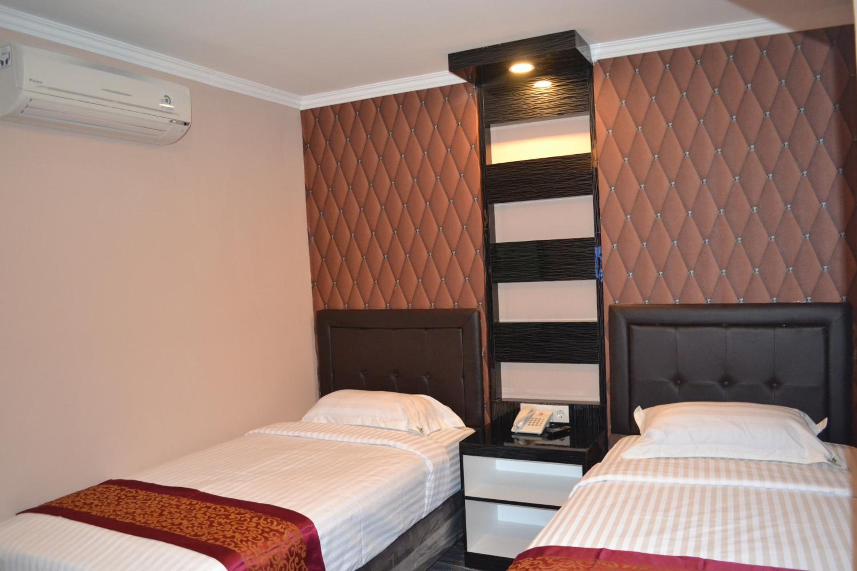 Superior Twin Room - Photo 3