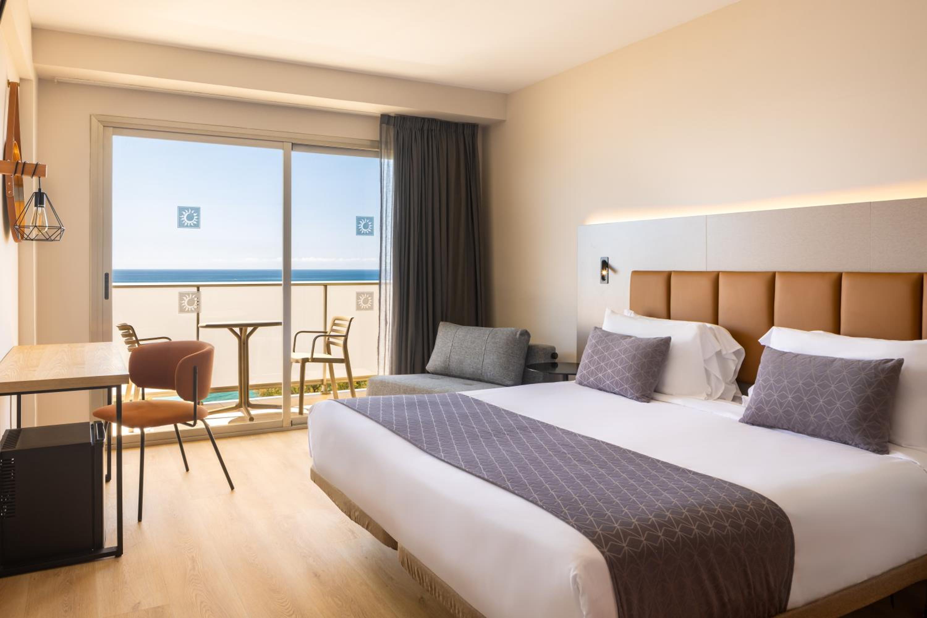 Superior Room with Sea View (2AD) photo 1