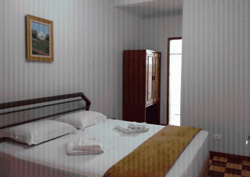 Double Room with Private Bathroom photo 1