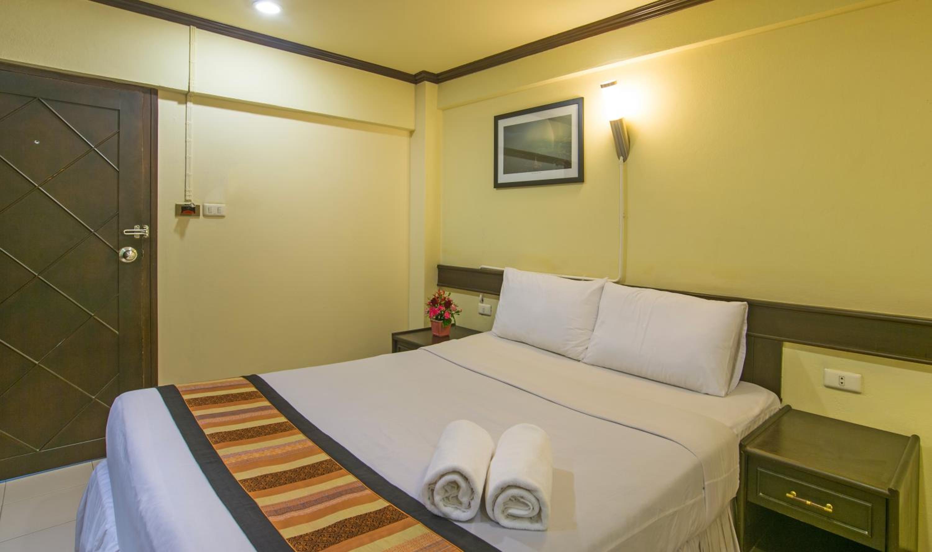 Standard Double or Twin Room photo 3
