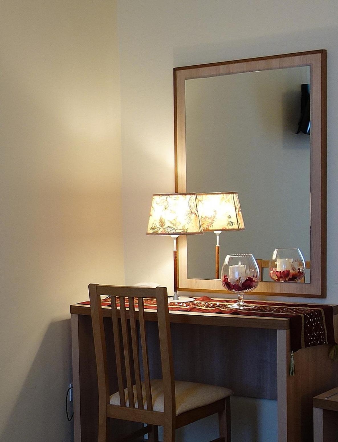 Superior One-Bedroom Apartment (2 Adults) - Photo 14