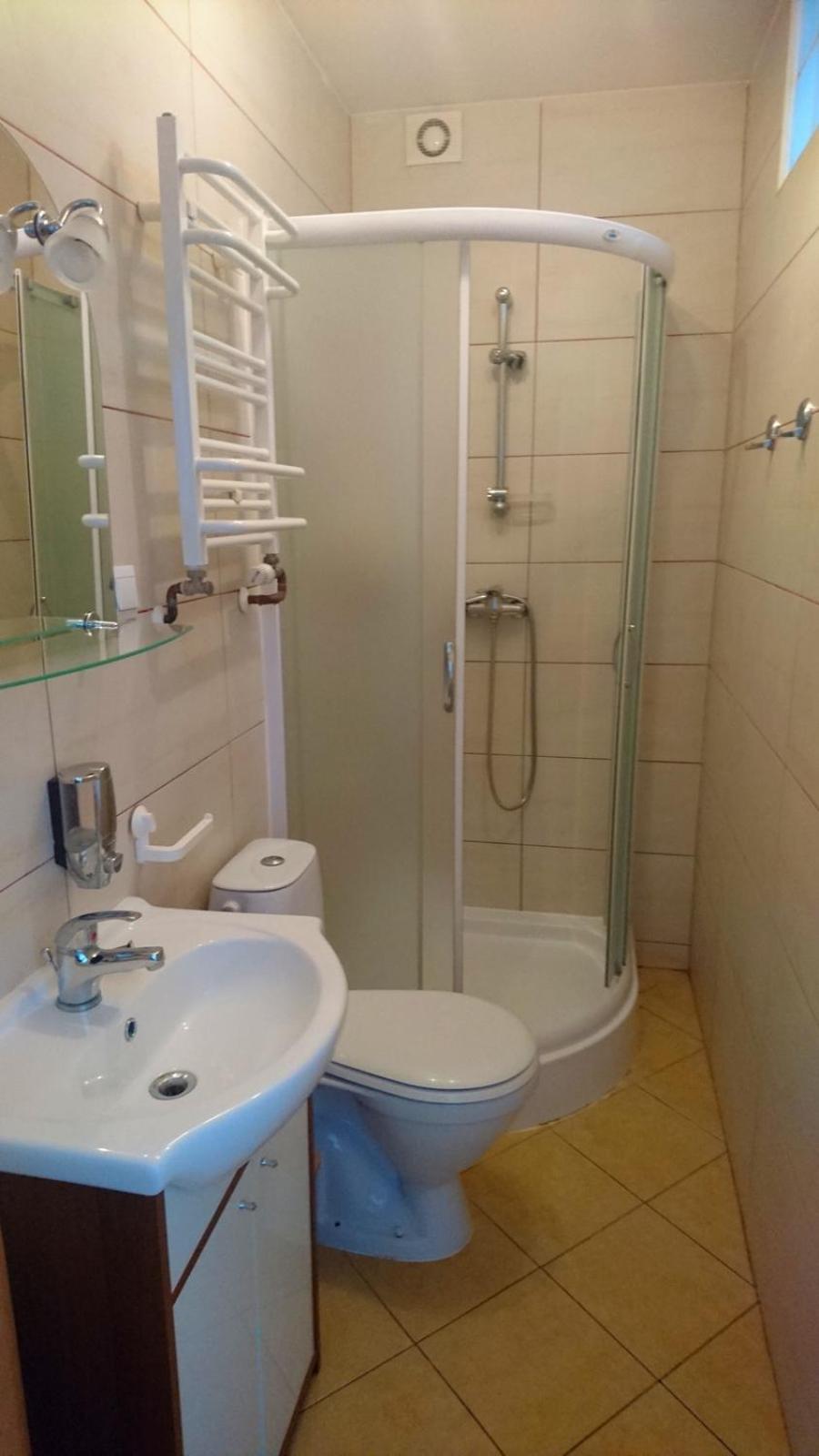 Twin Room with Private External Bathroom photo 2
