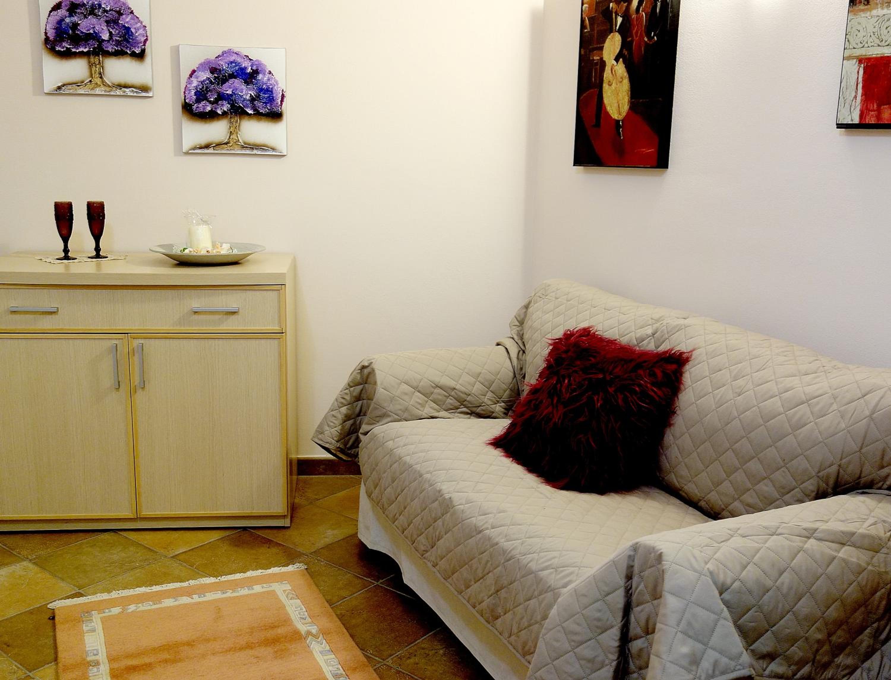 Superior One-Bedroom Apartment (2 Adults) - Photo 5