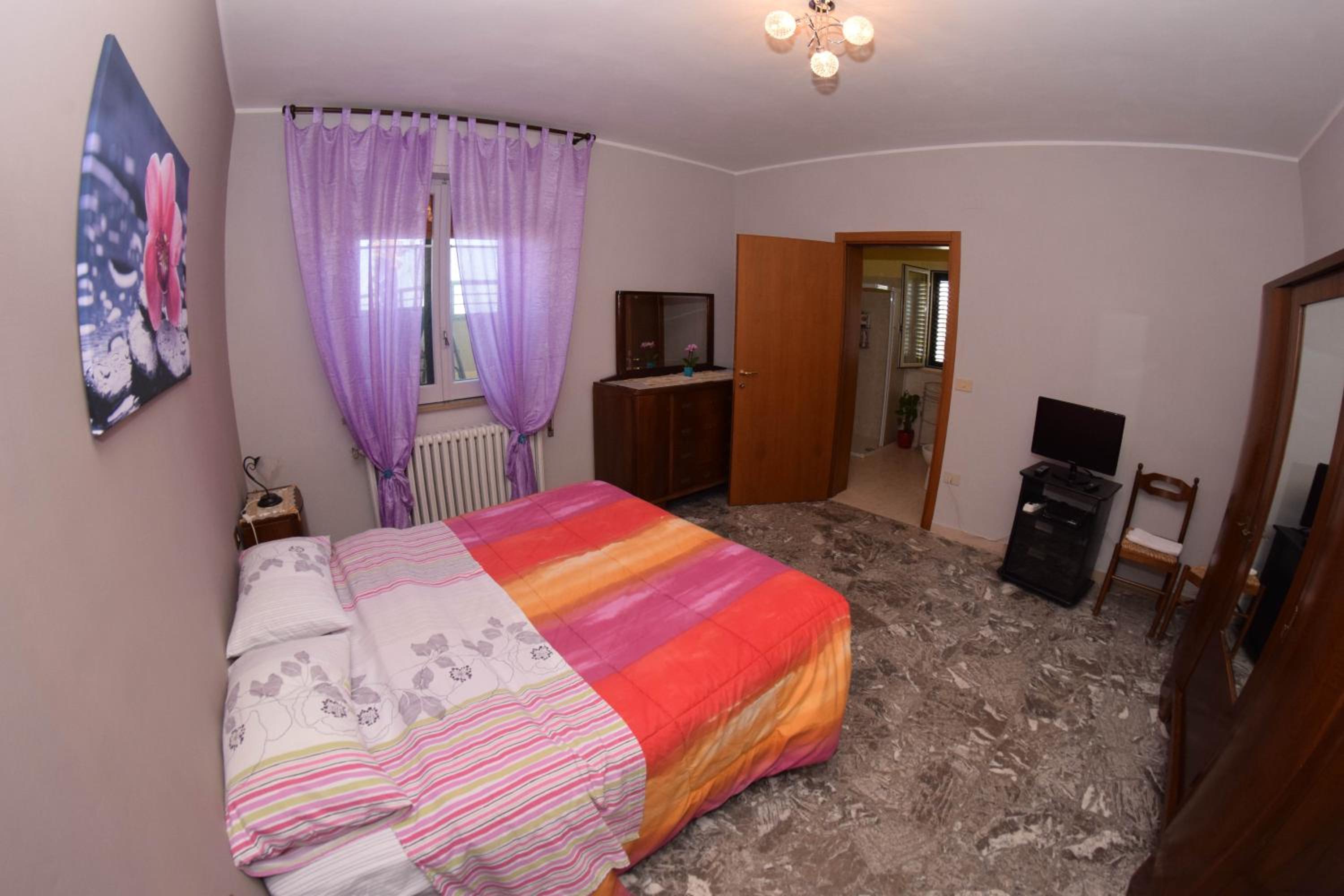 Triple Room with Private Bathroom photo 2