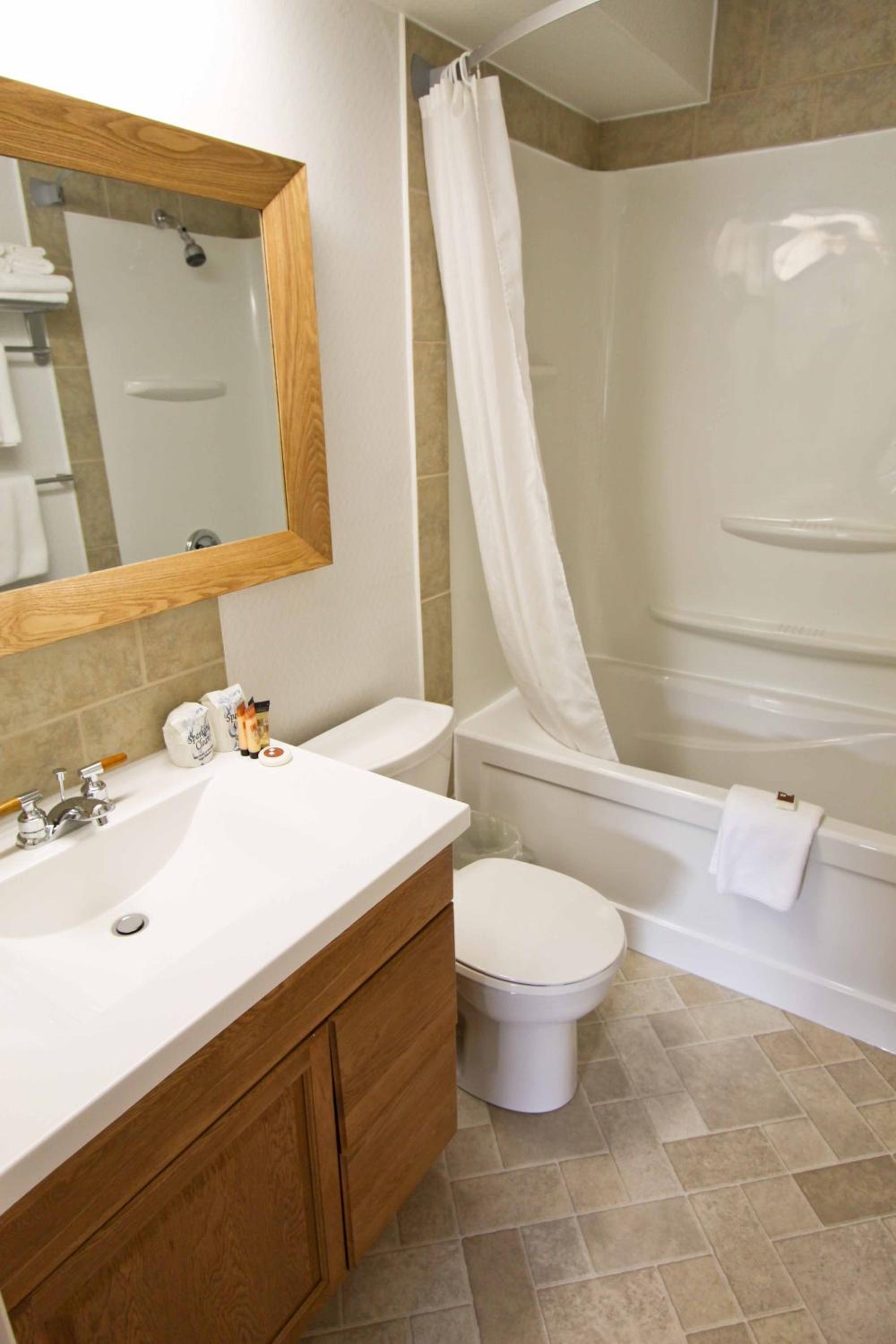 Superior Two Queen Room - Upper Level - Not Pet Friendly photo 3