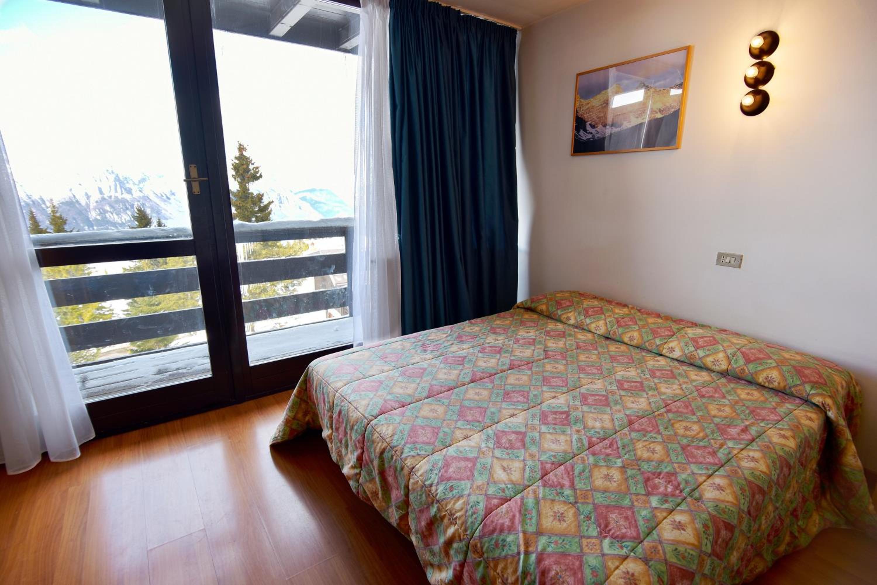 Studio (3 adults) with Mountain View and parking space included photo 2