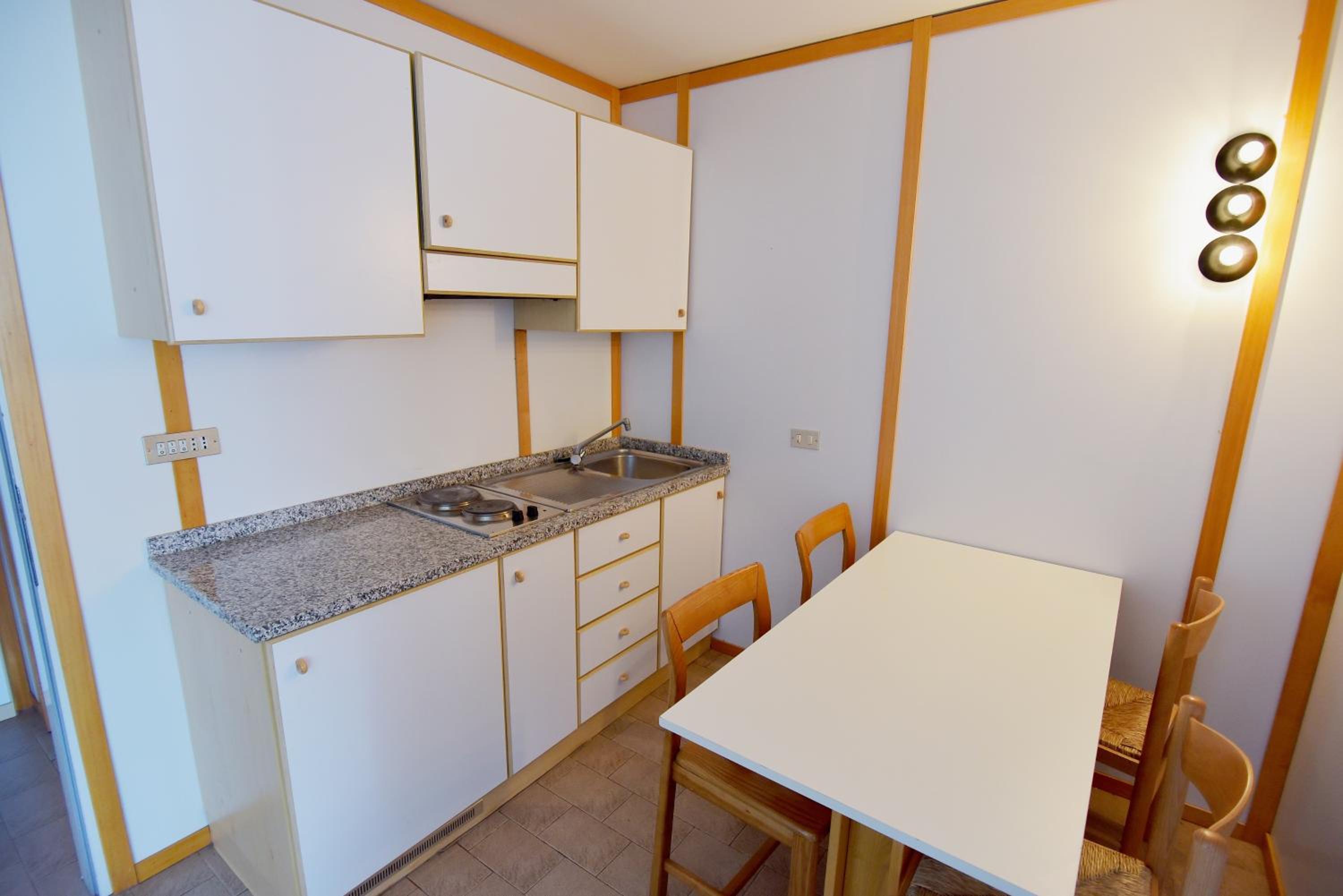 One-Bedroom Apartment (4 Adults) - Photo 2