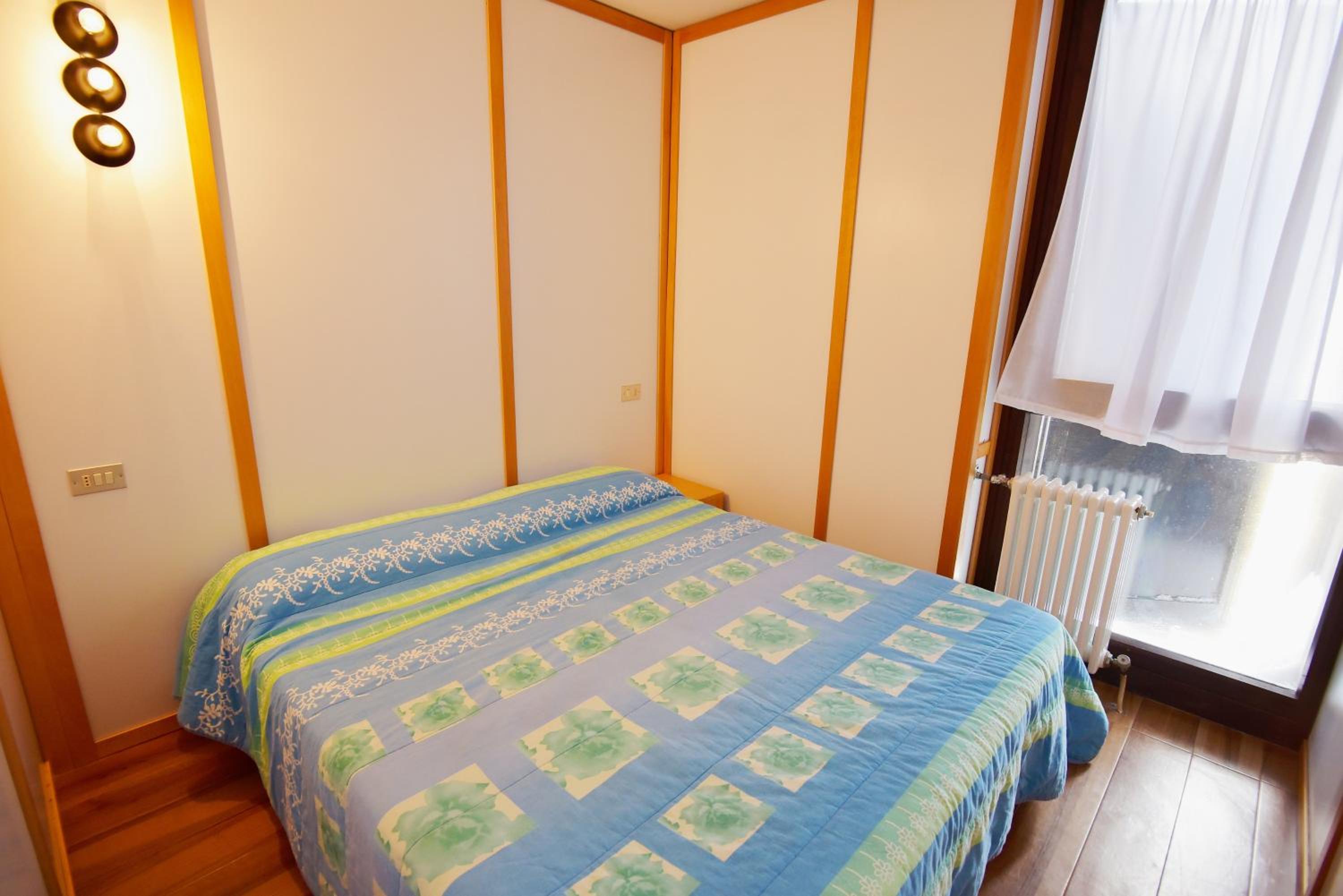 One-Bedroom Apartment (4 Adults) - Photo 4
