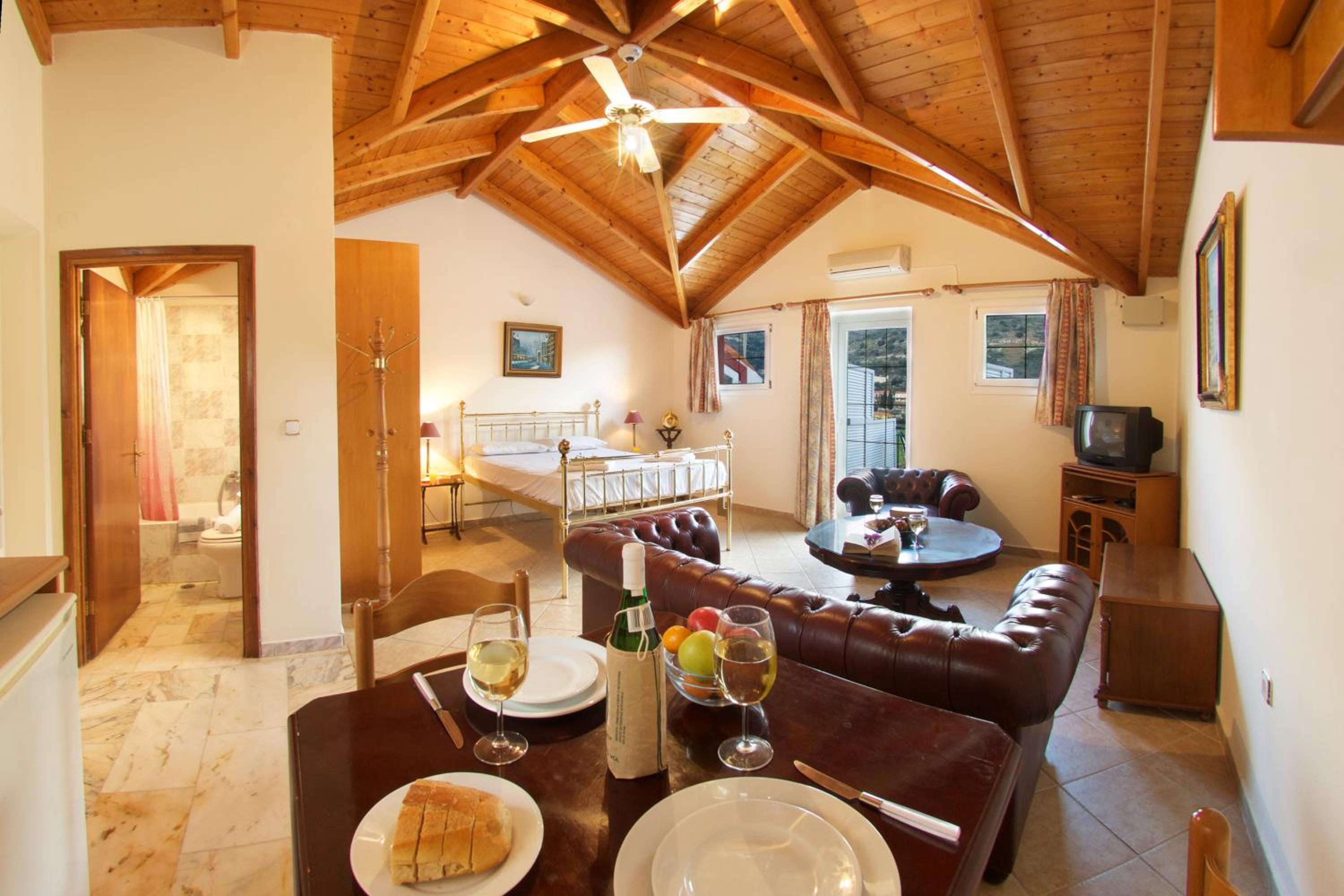 Studio Apartment with Side Sea View photo 1