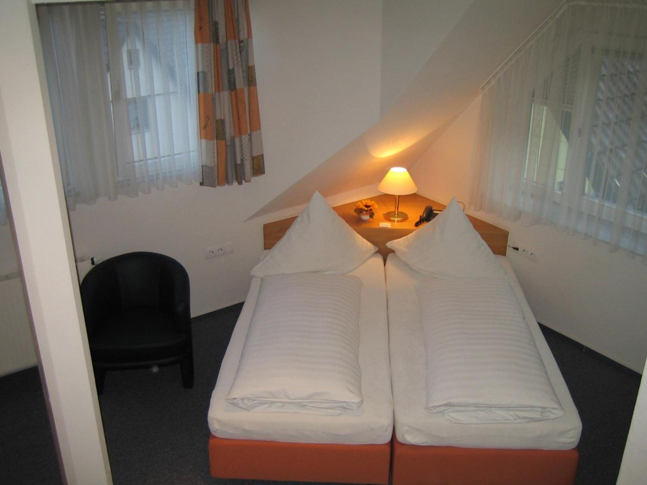 Double Room - Photo 6