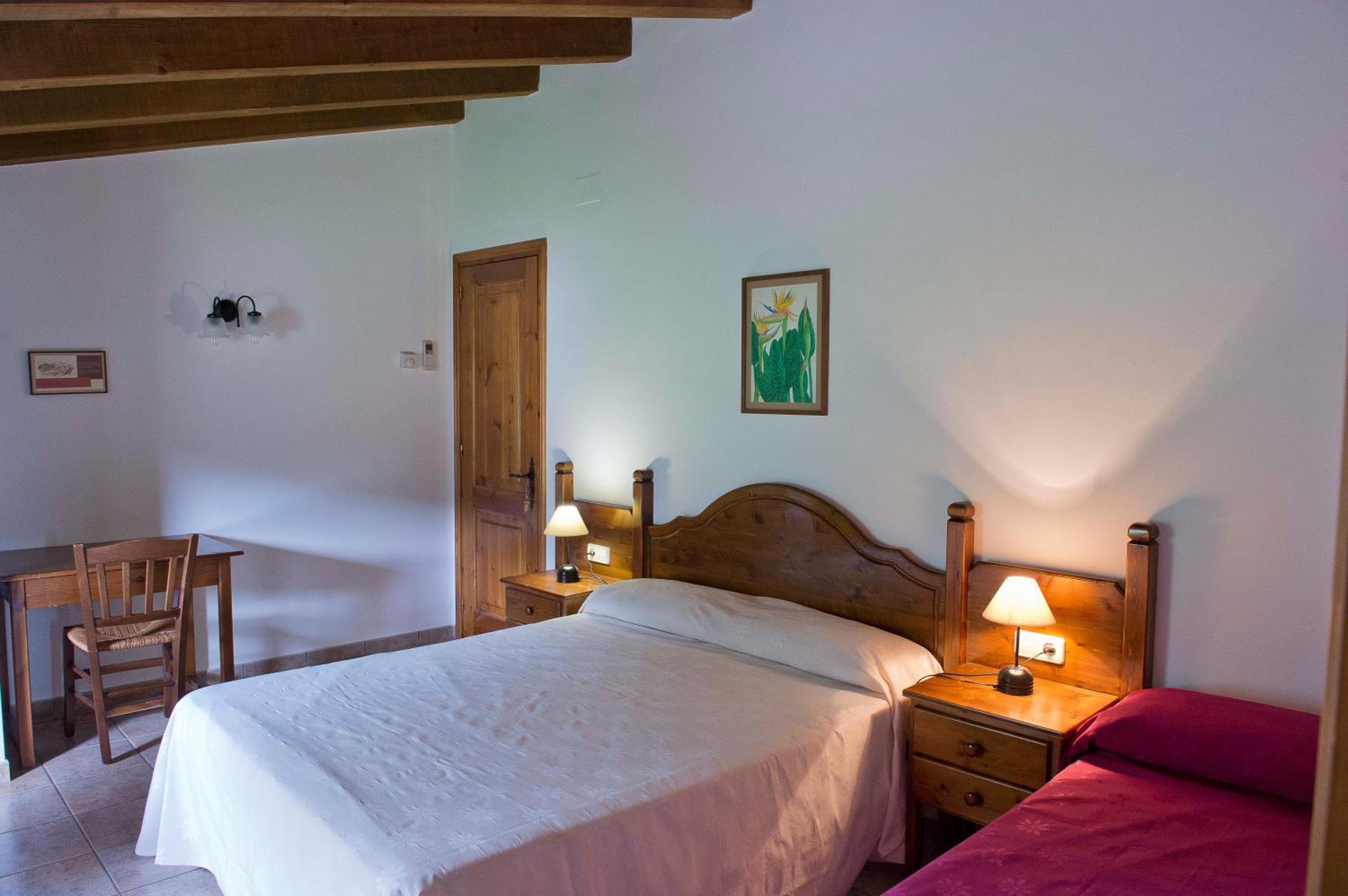 Double or Twin Room photo 3