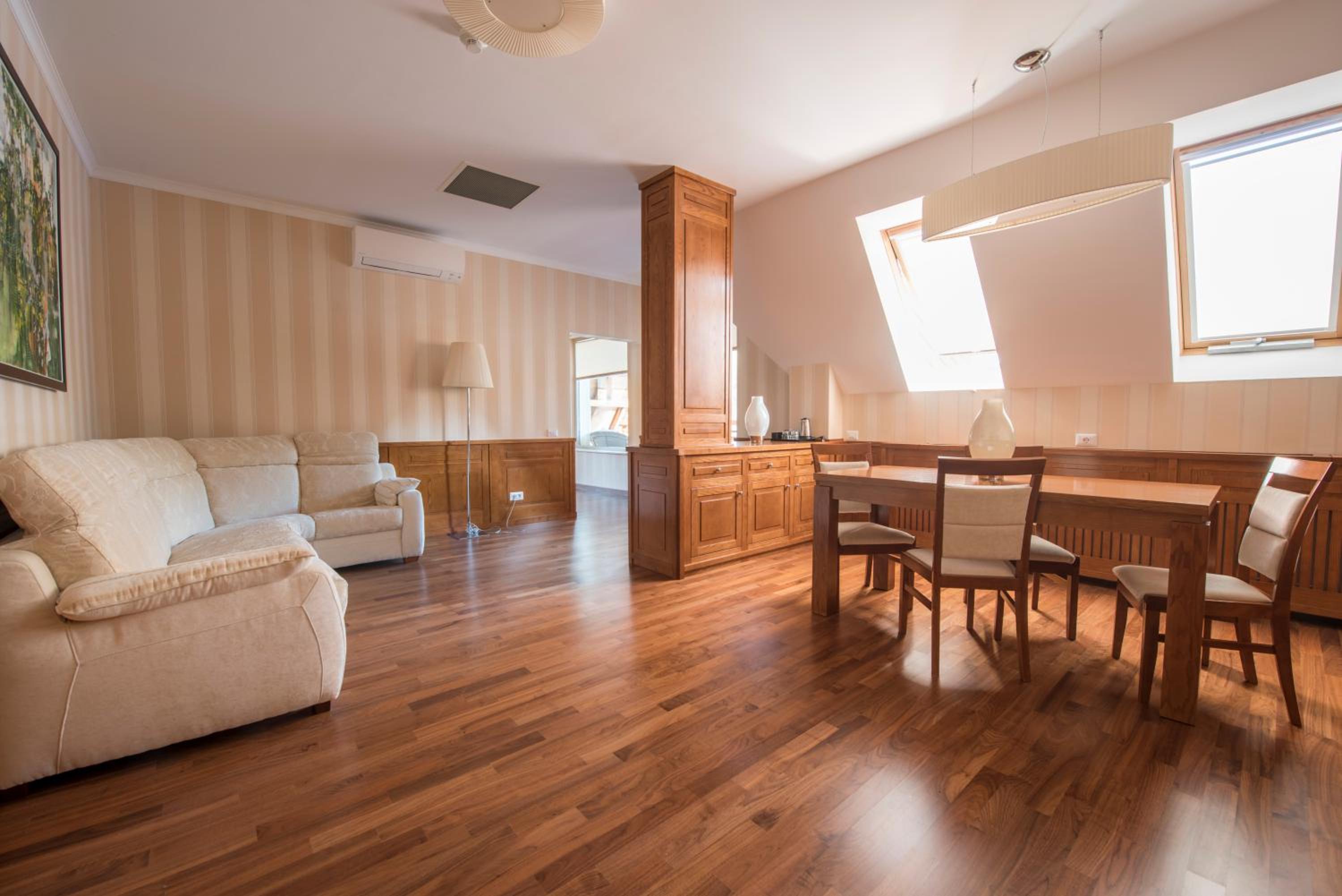 Deluxe Apartment - Photo 3