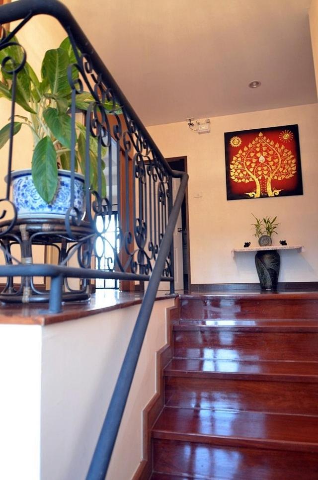 Apartment - Split Level photo 2