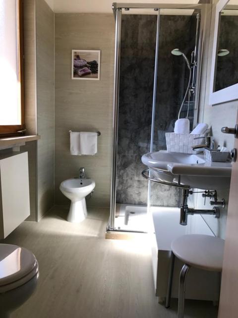 Superior Double or Twin Room with Balcony - Photo 9