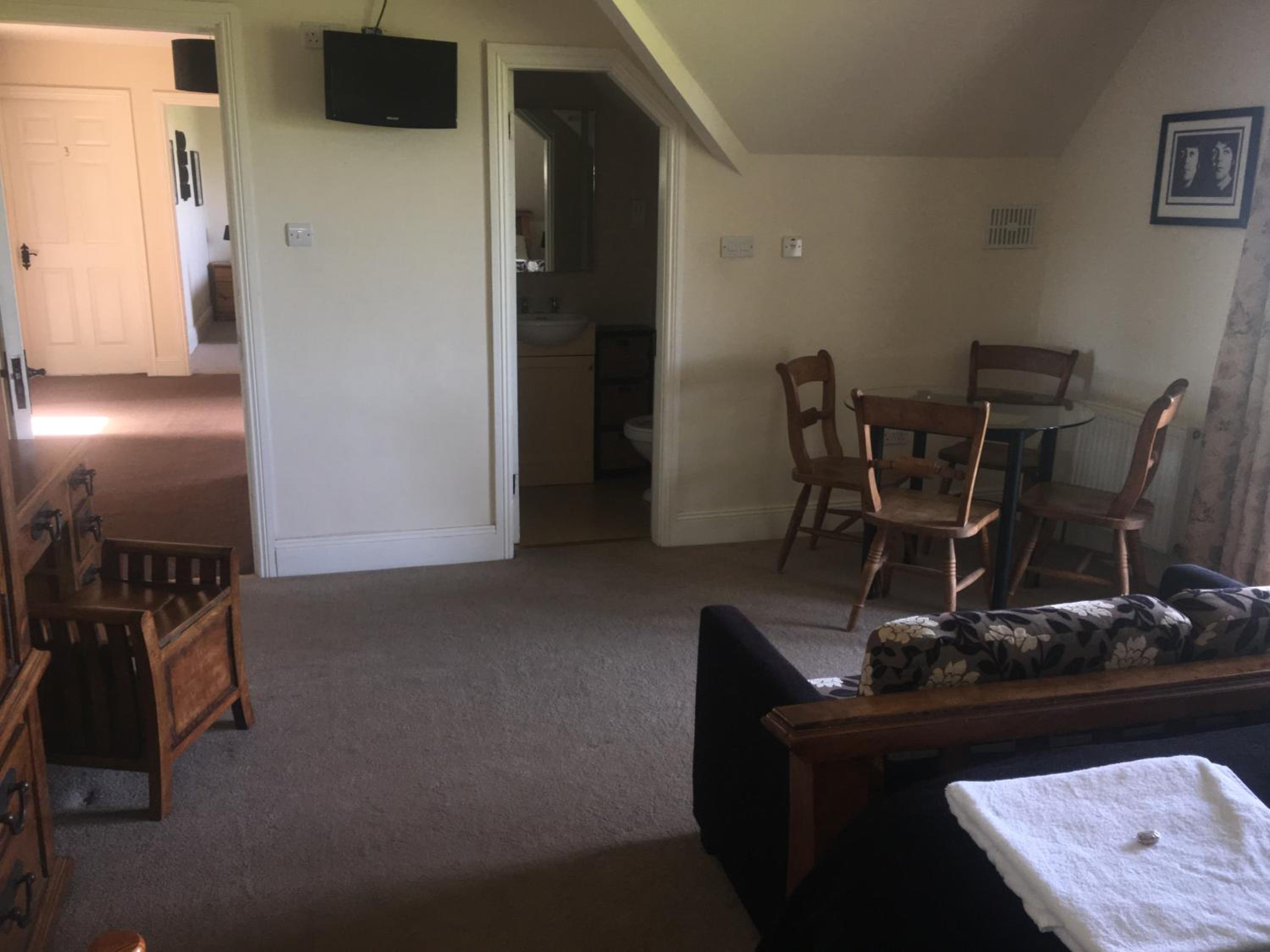 Deluxe Family Room