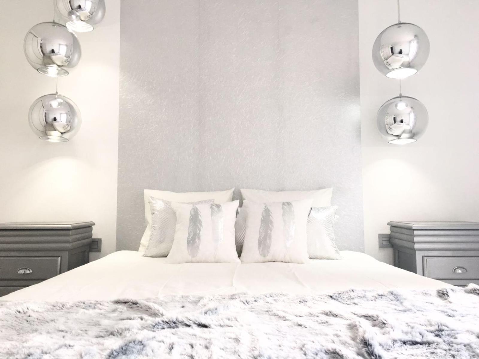 Apartamento de una habitación con balcón