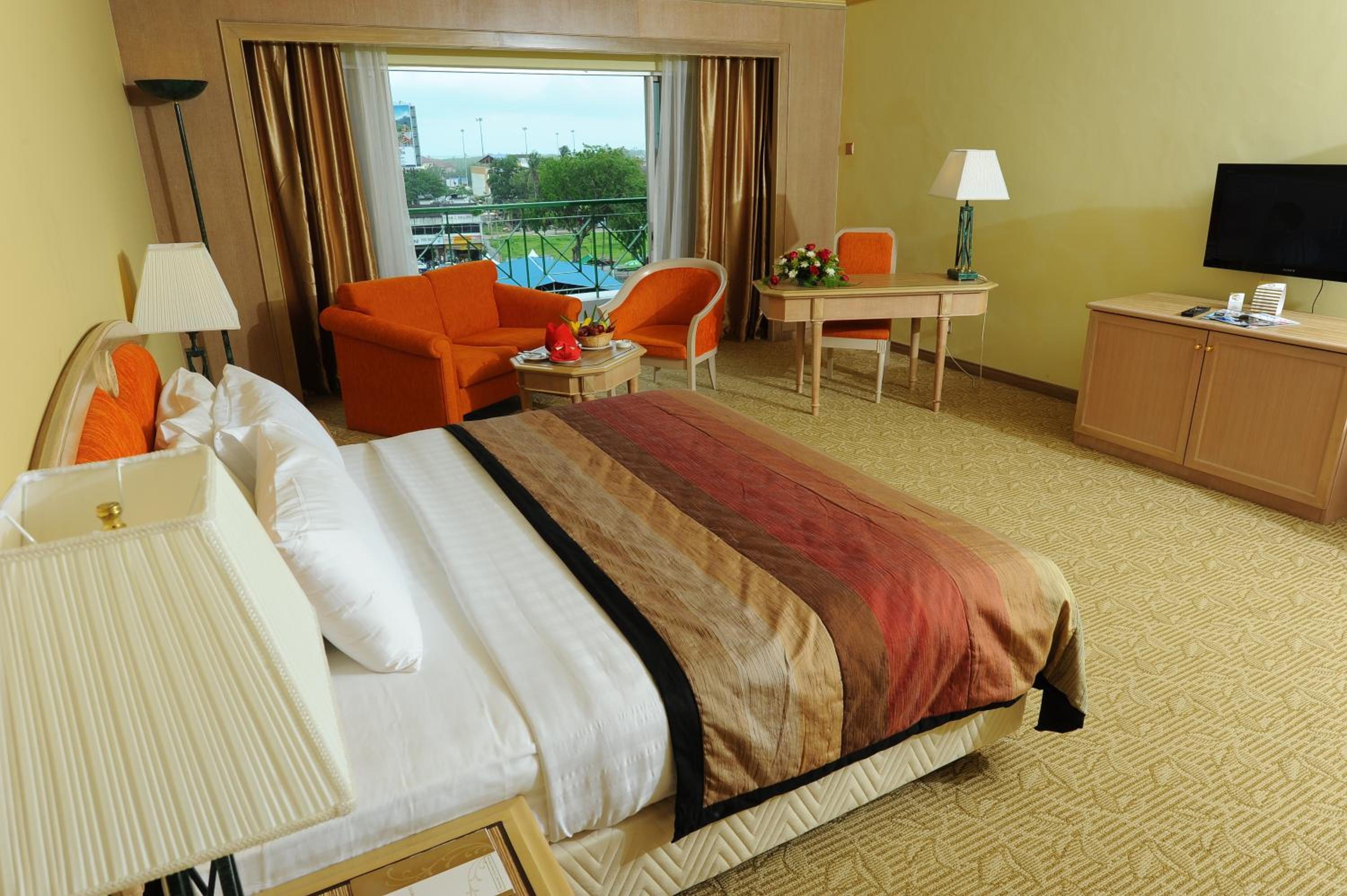 Deluxe Double or Twin Room - Photo 6