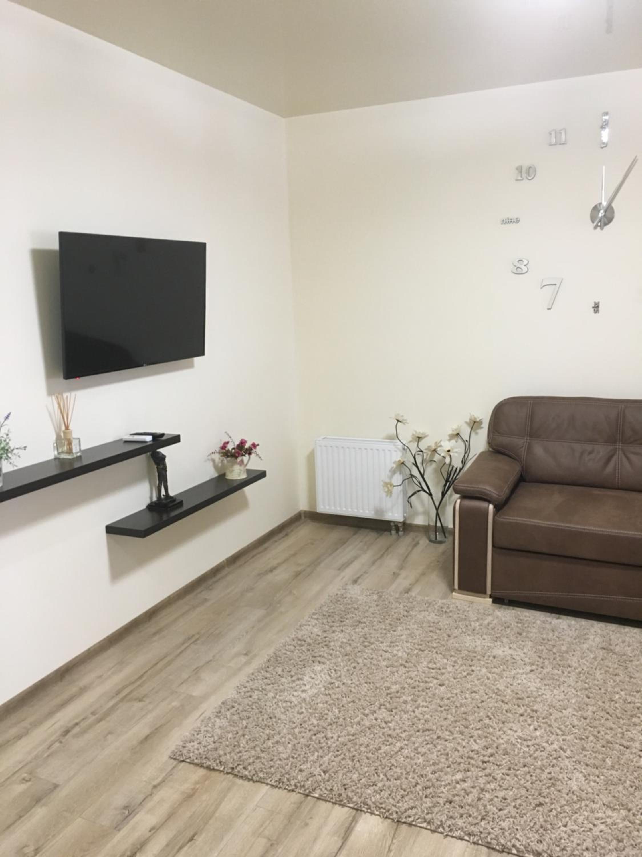 Apartment - Ground Floor photo 2