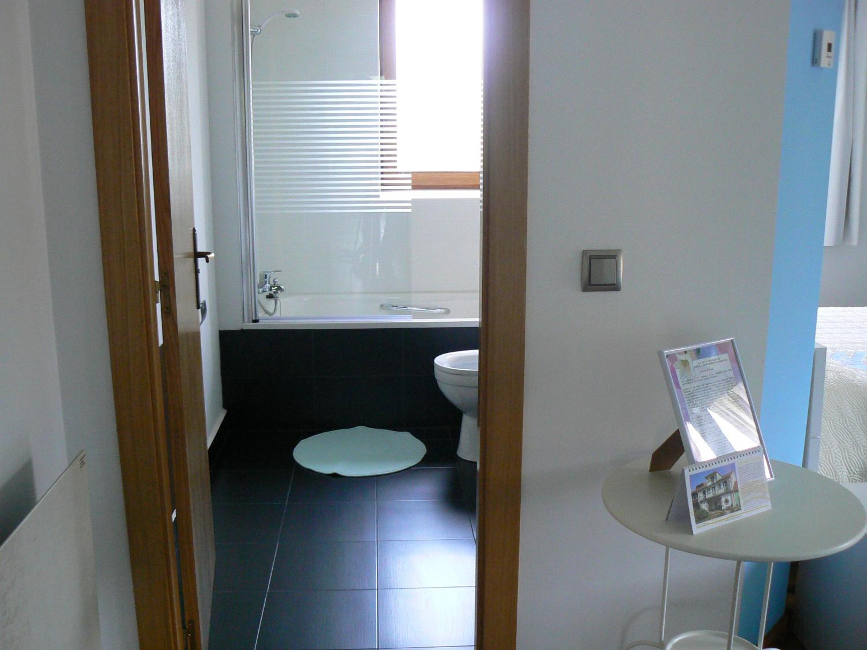 Quadruple Room with Garden View - Photo 7