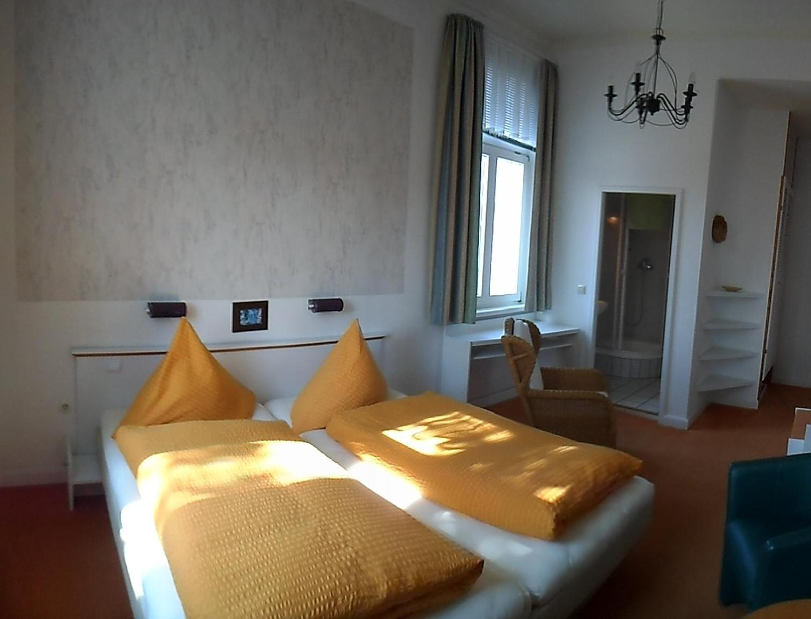 Standard Double Room photo 2