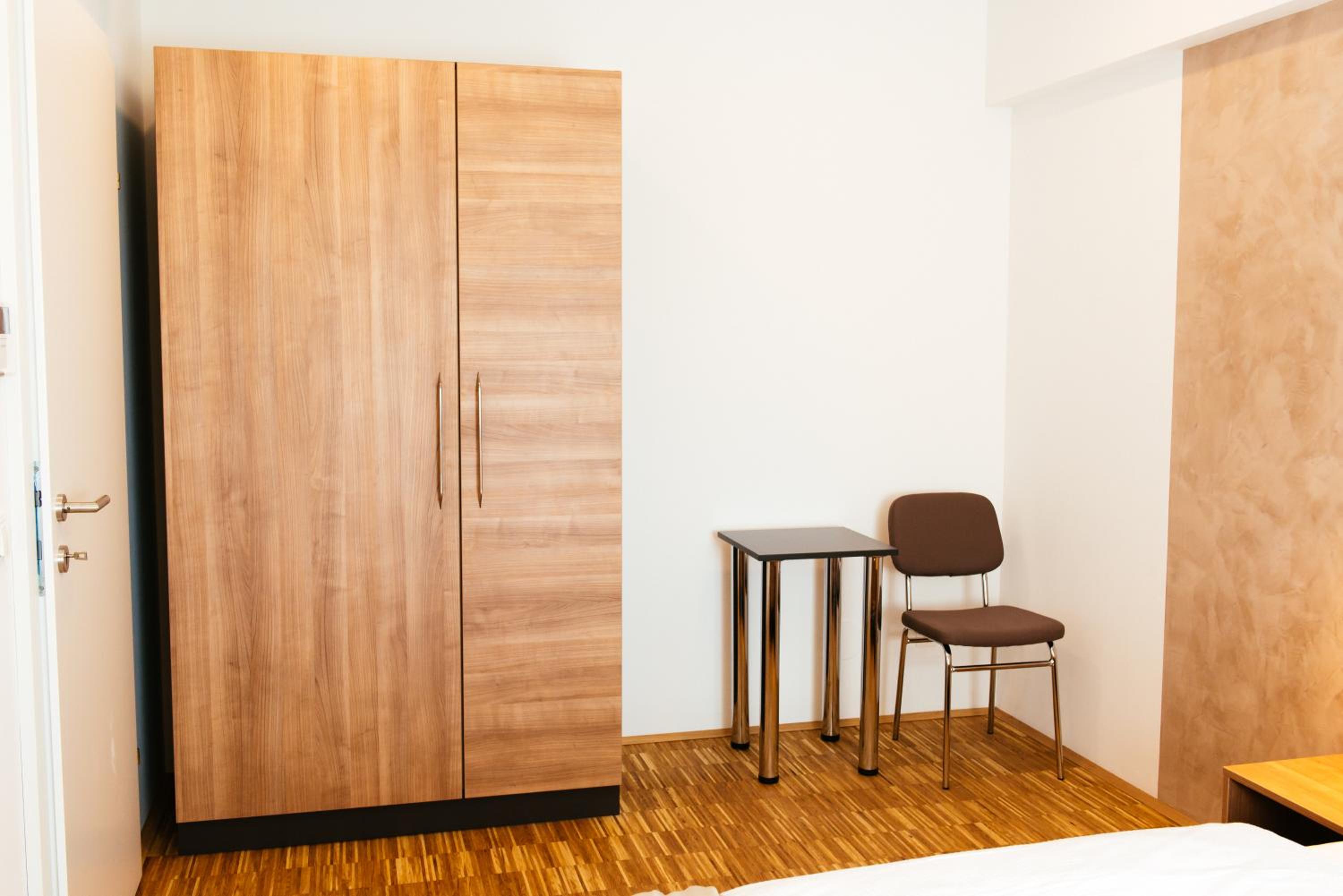 Apartment photo 3