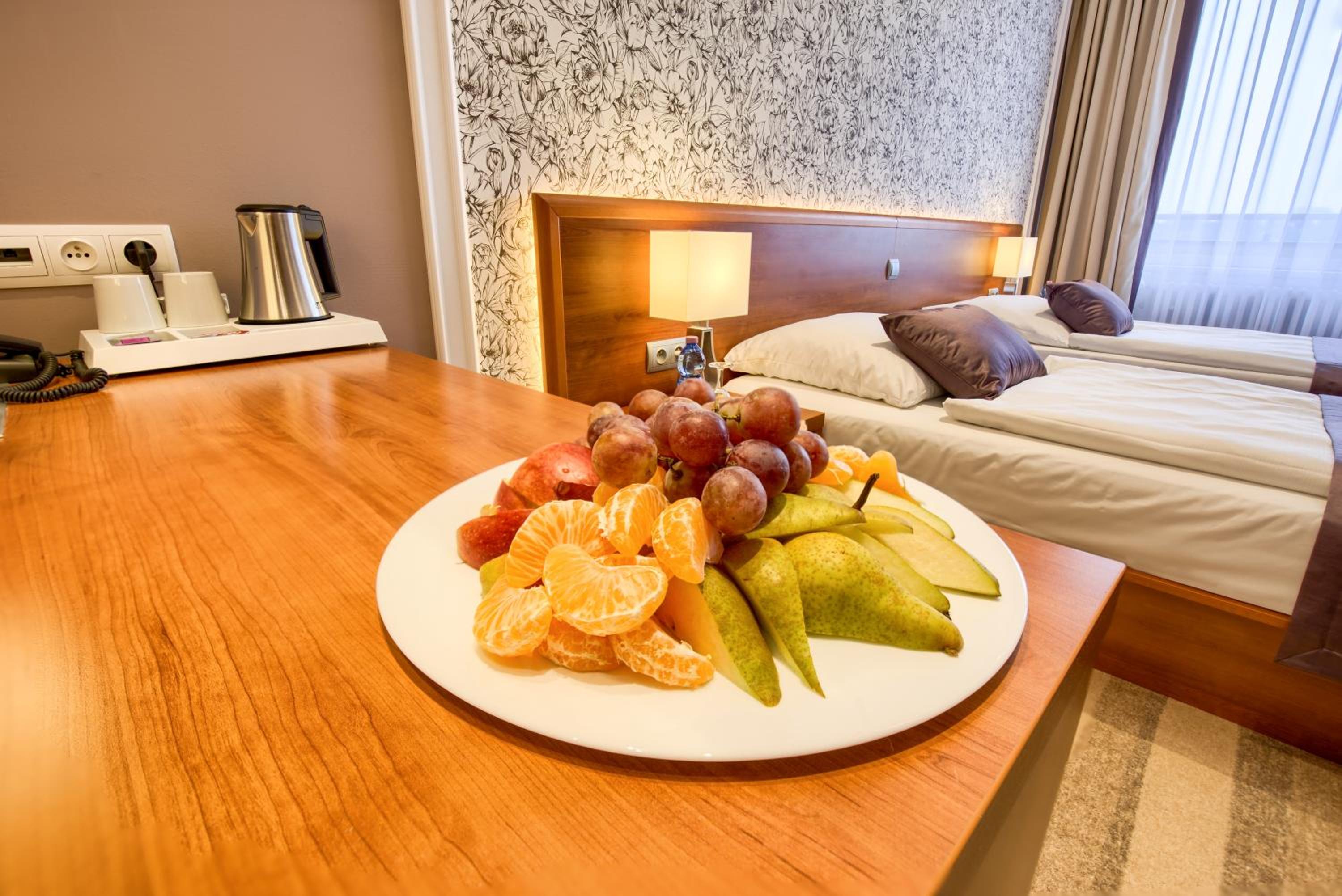 Premium Double or Twin Room with Access to public Relax Center - Photo 11