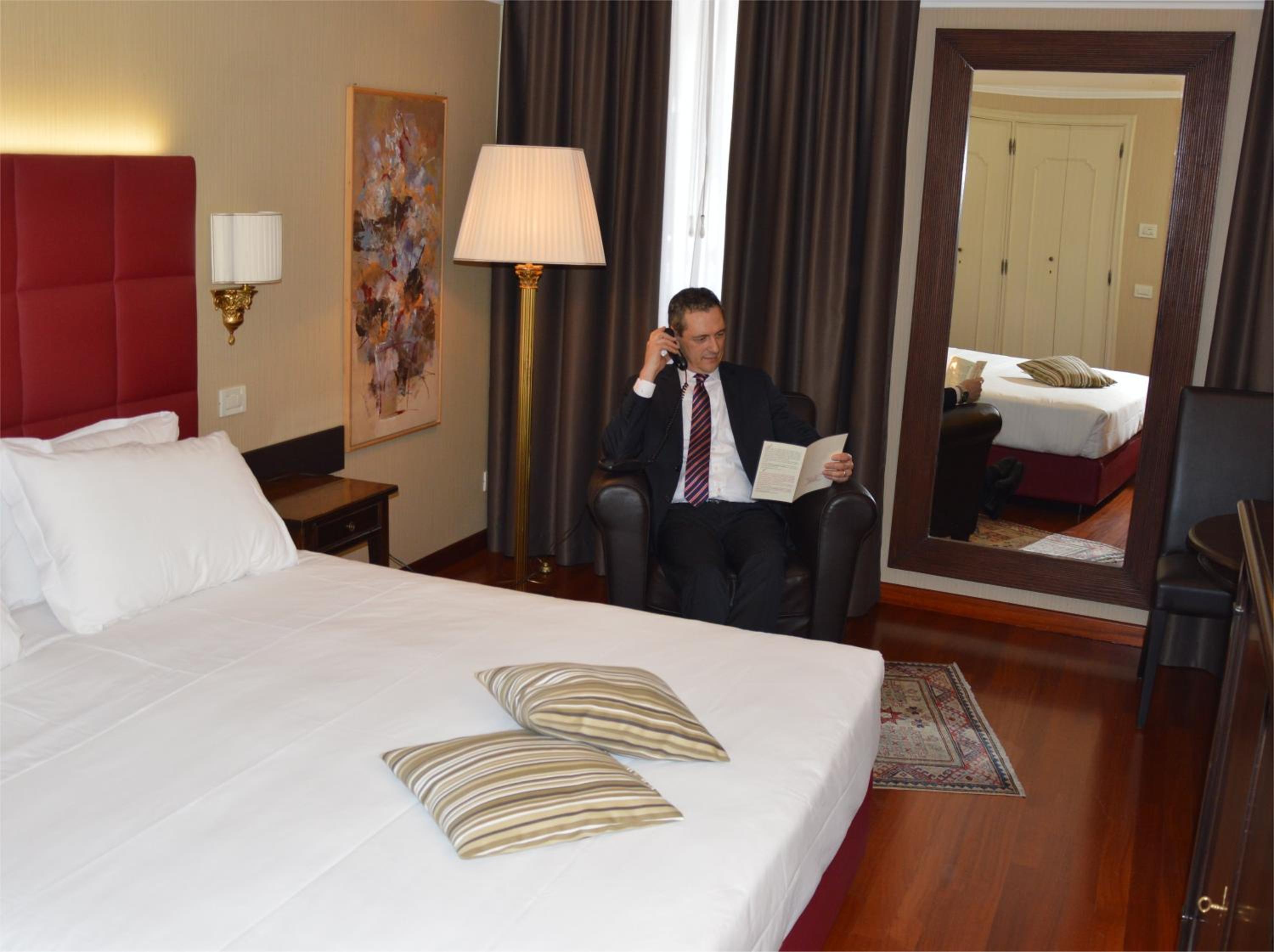 Superior Double or Twin Room - Photo 10