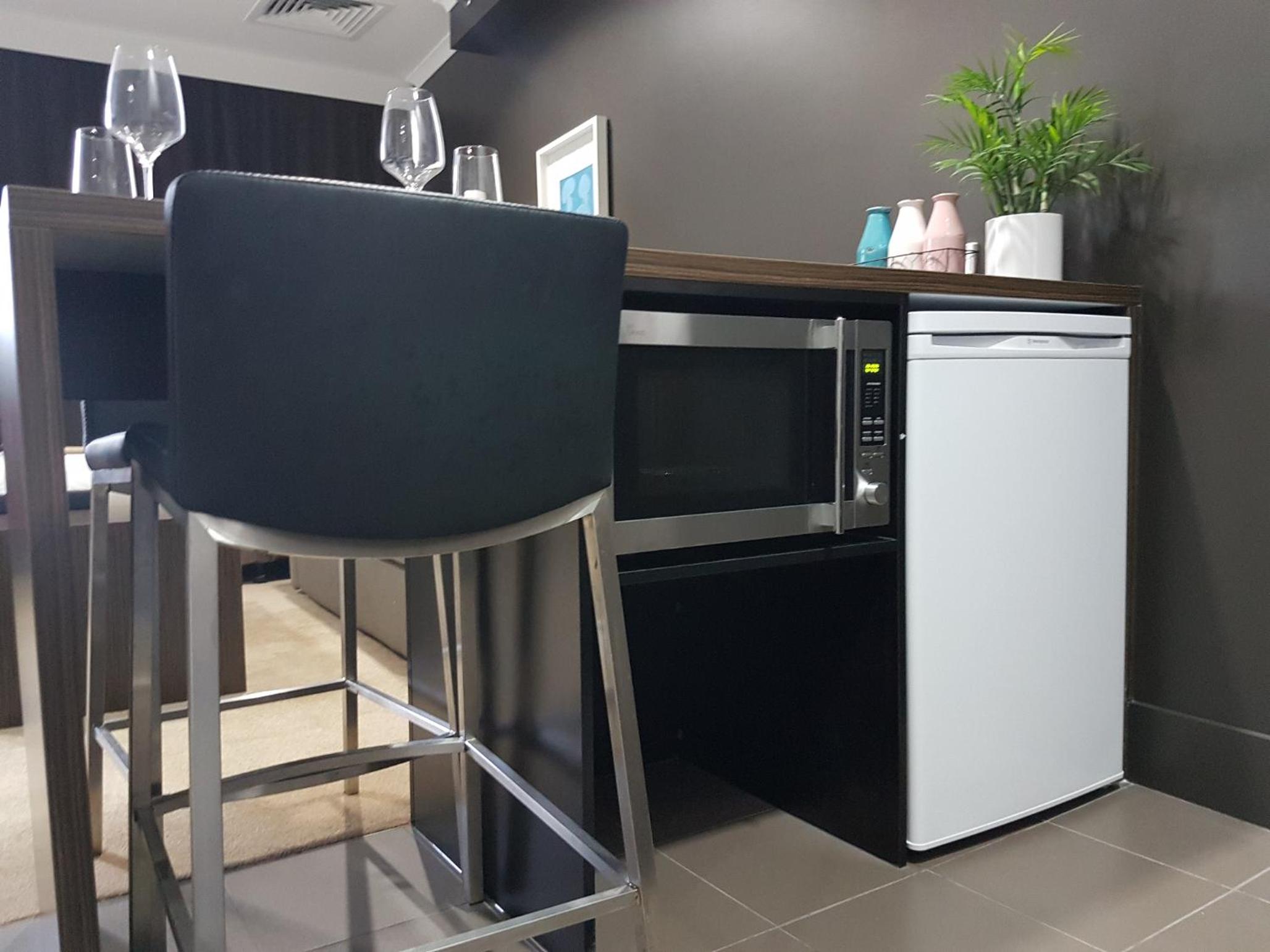 One-Bedroom Apartment - Photo 4