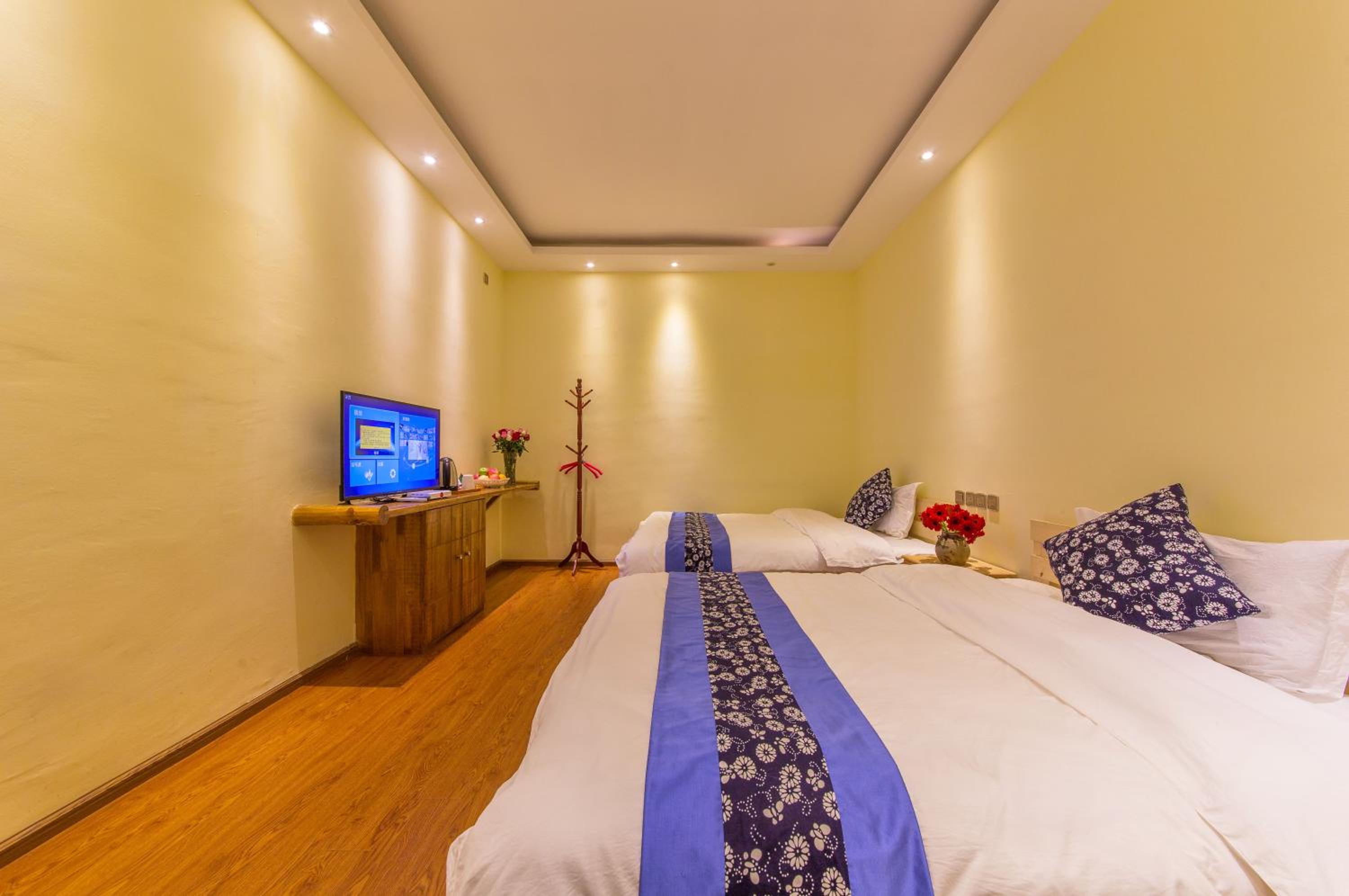 Double Room with Two Double Beds photo 2