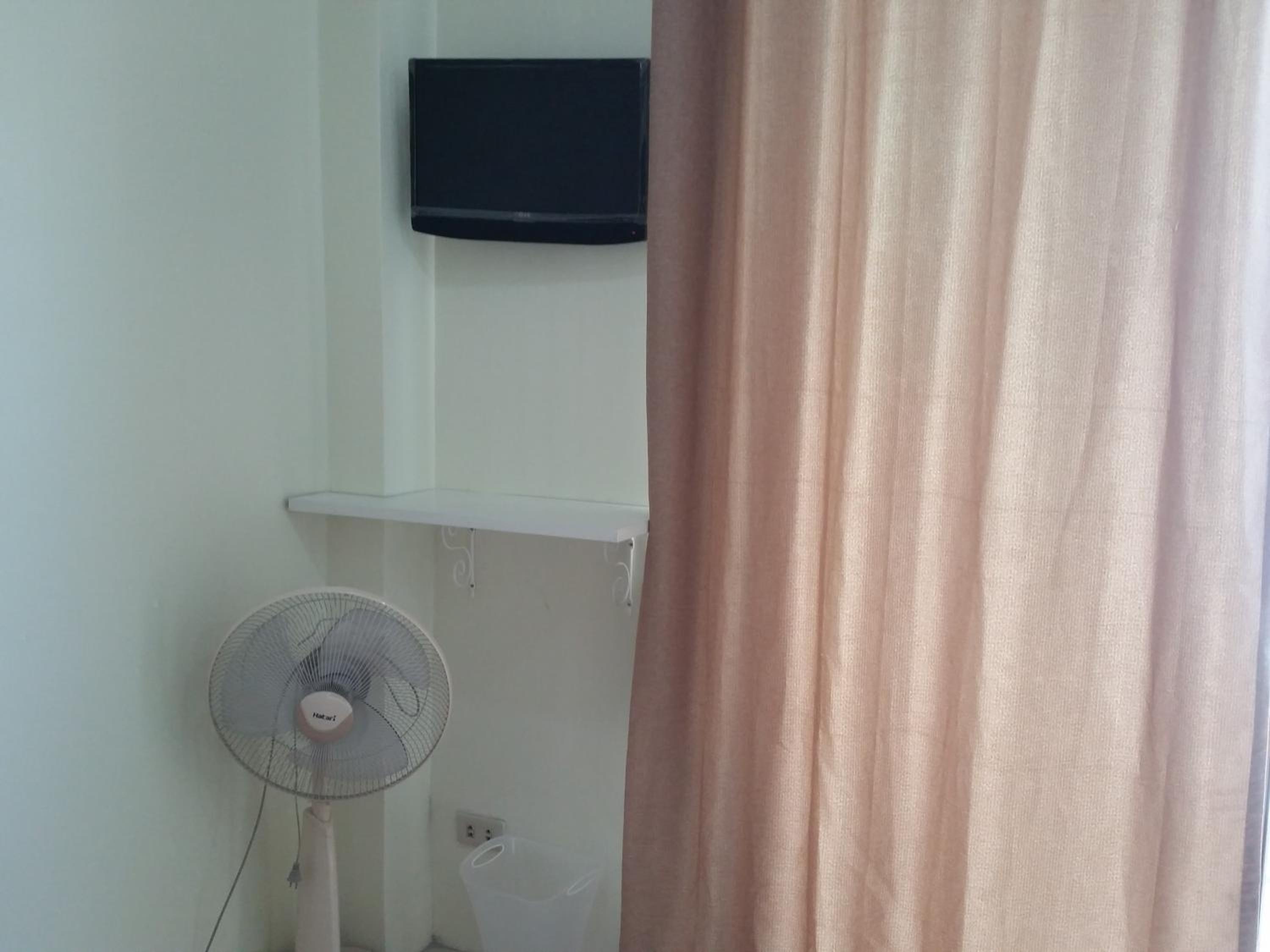 Studio Apartment photo 2