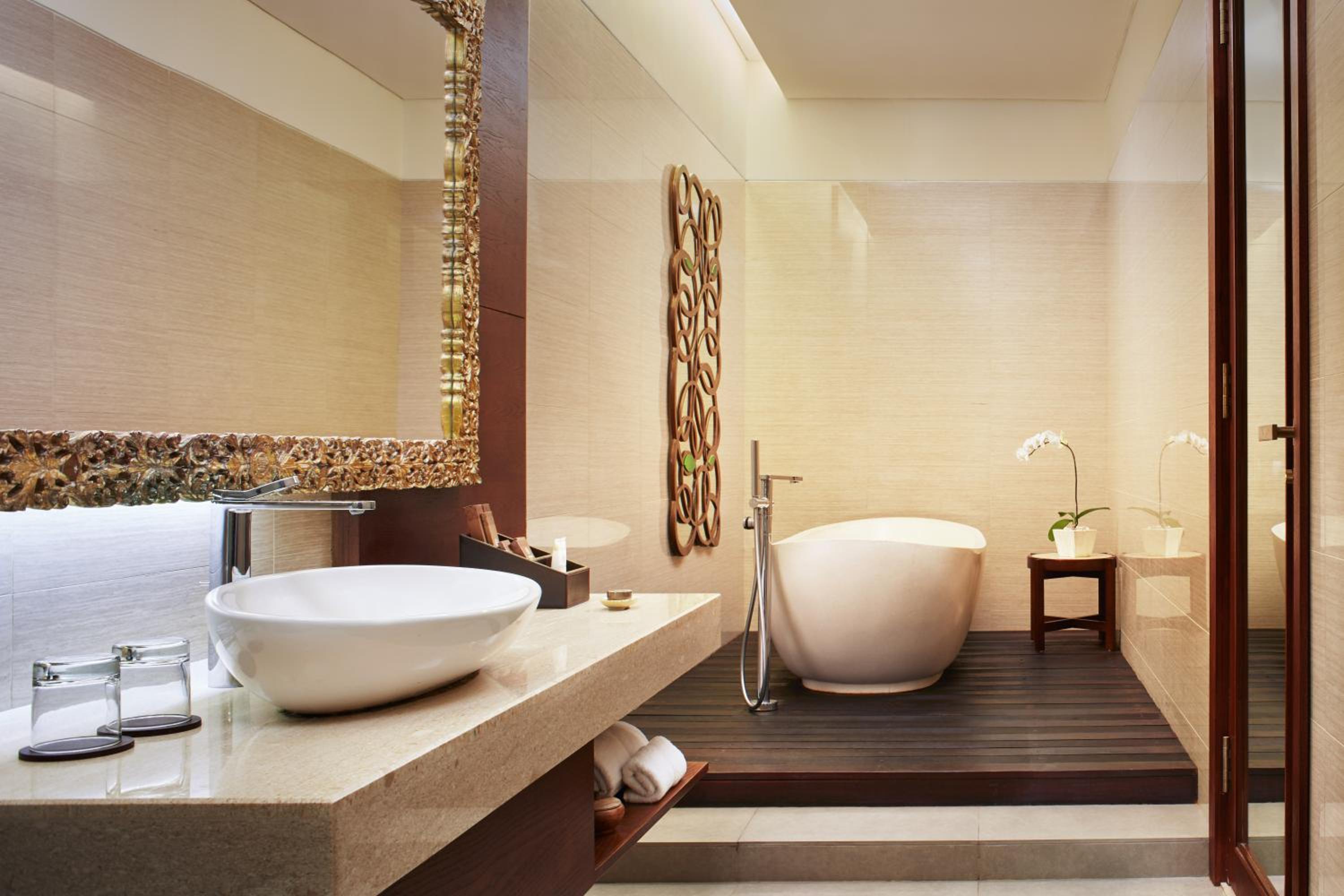 Deluxe Double or Twin Room with Pool Access