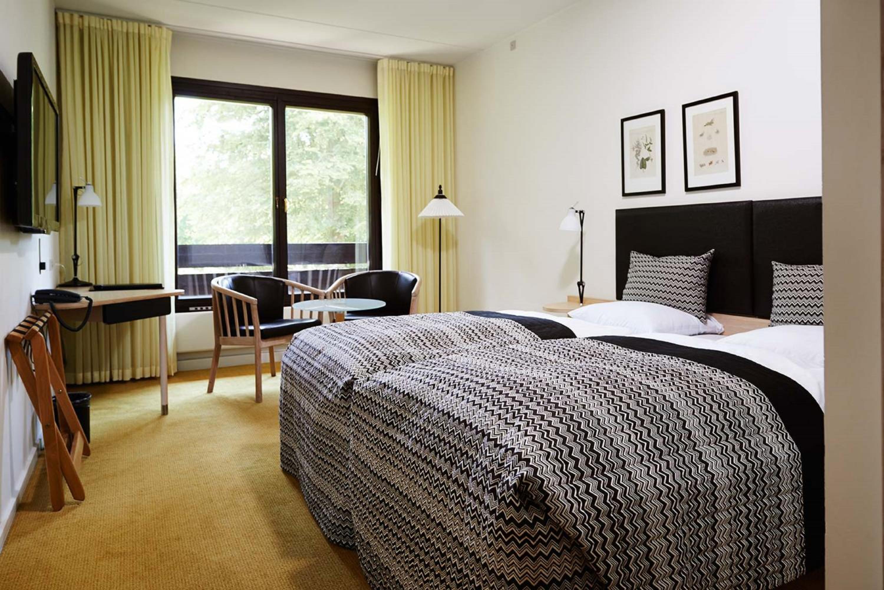 Double or Twin Room - Photo 6