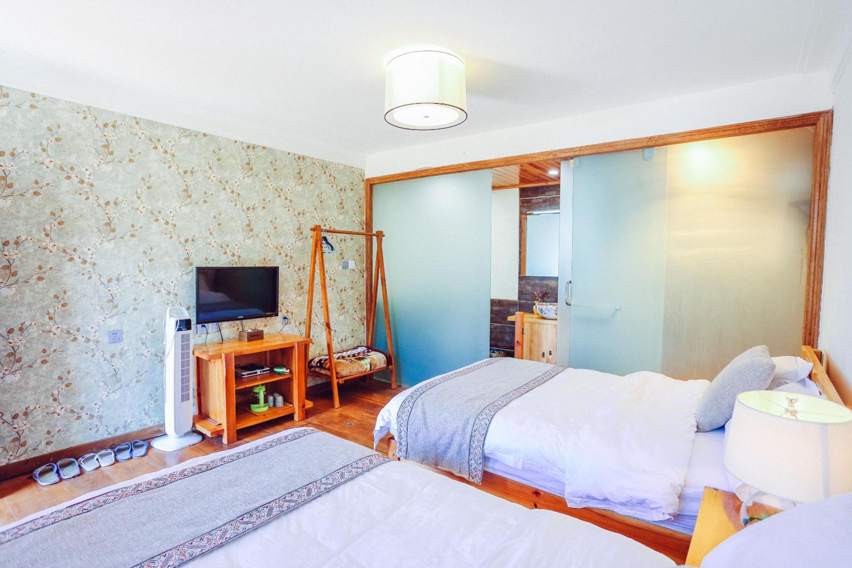 Deluxe Twin Room photo 3