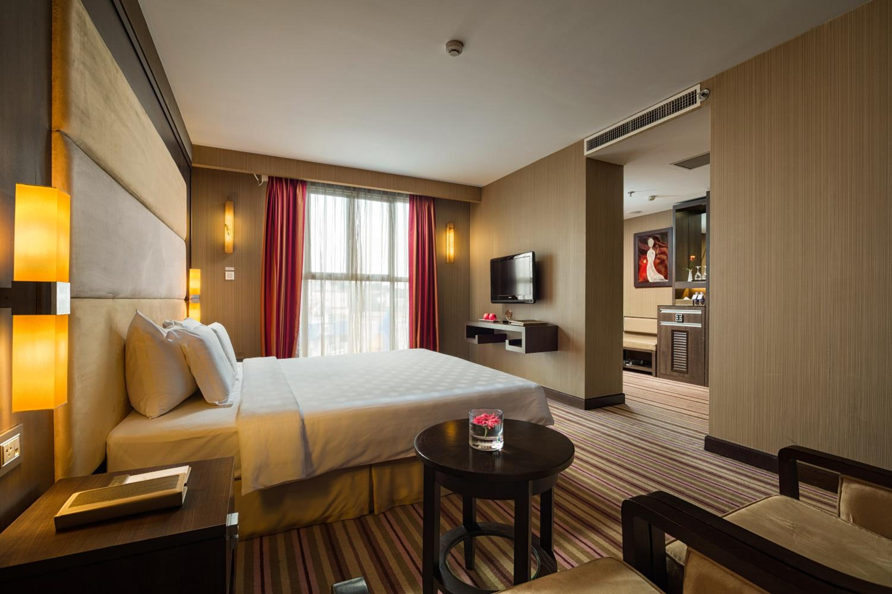 Premium Executive Room - Free Dinner
