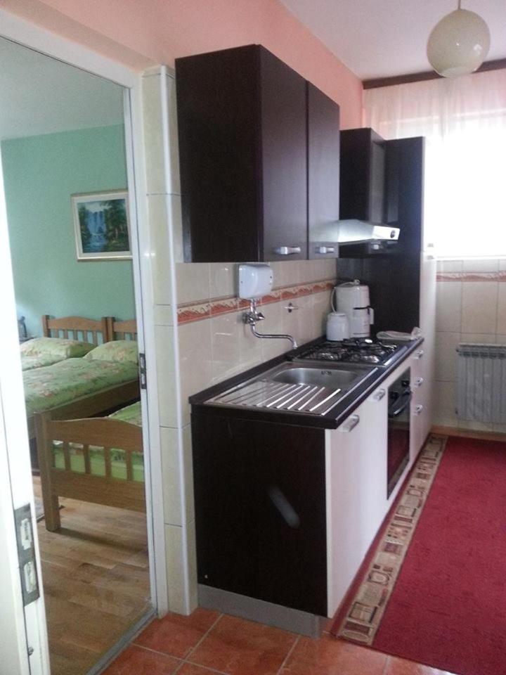 Triple Room with Private External Bathroom - Photo 3
