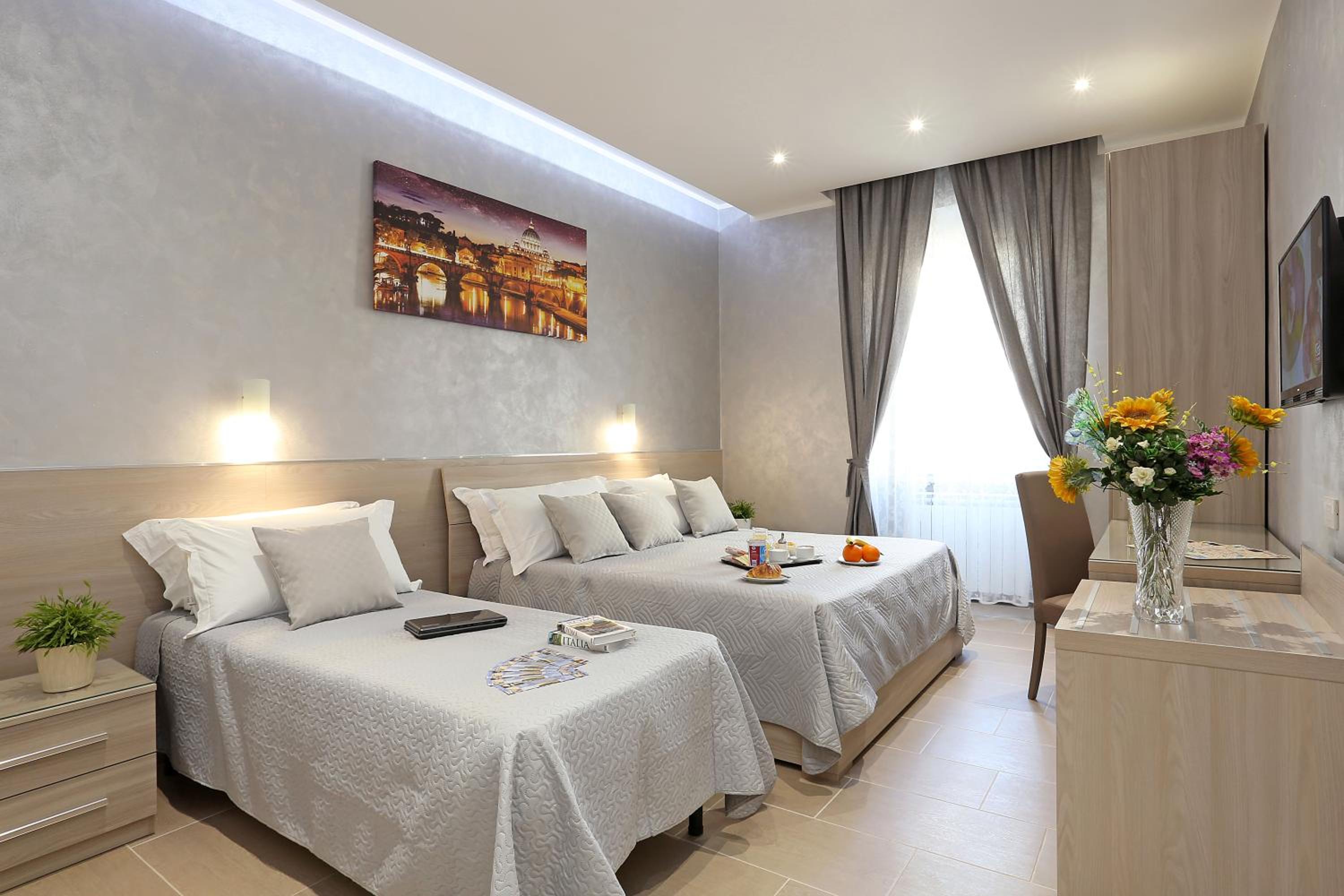 Triple Room with City View photo 1
