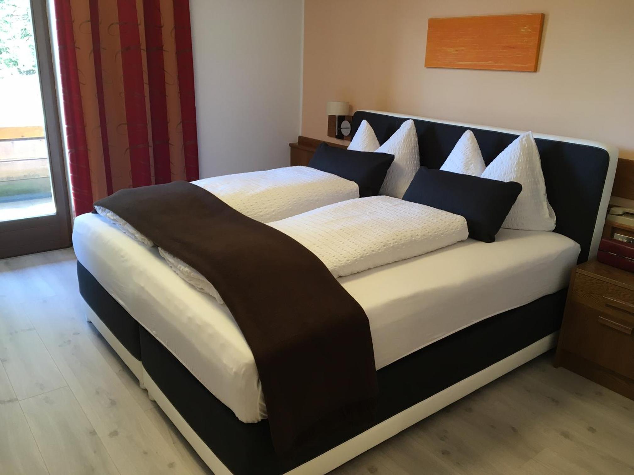 Standard Double Room photo 2
