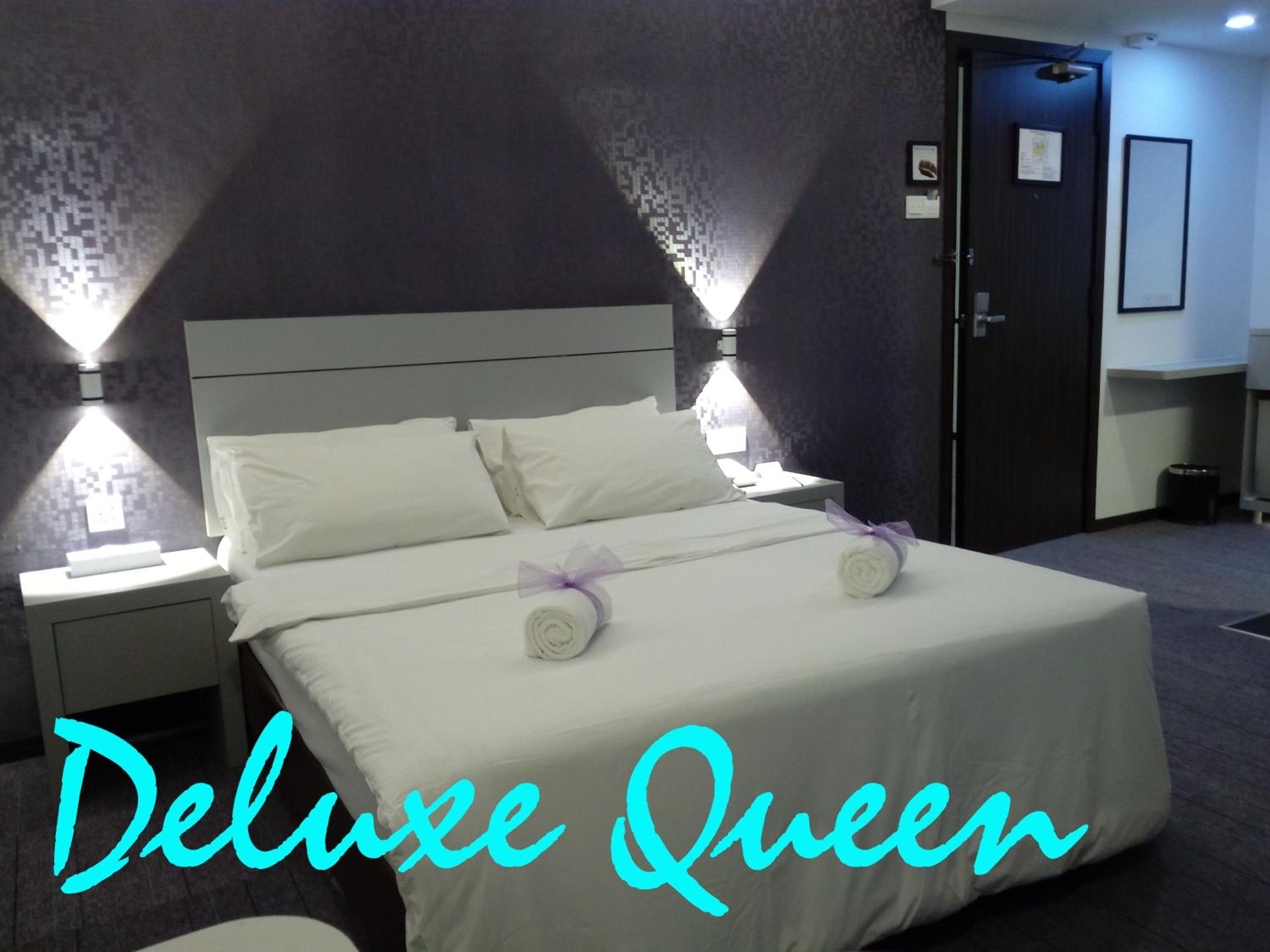 Deluxe Queen Room photo 2