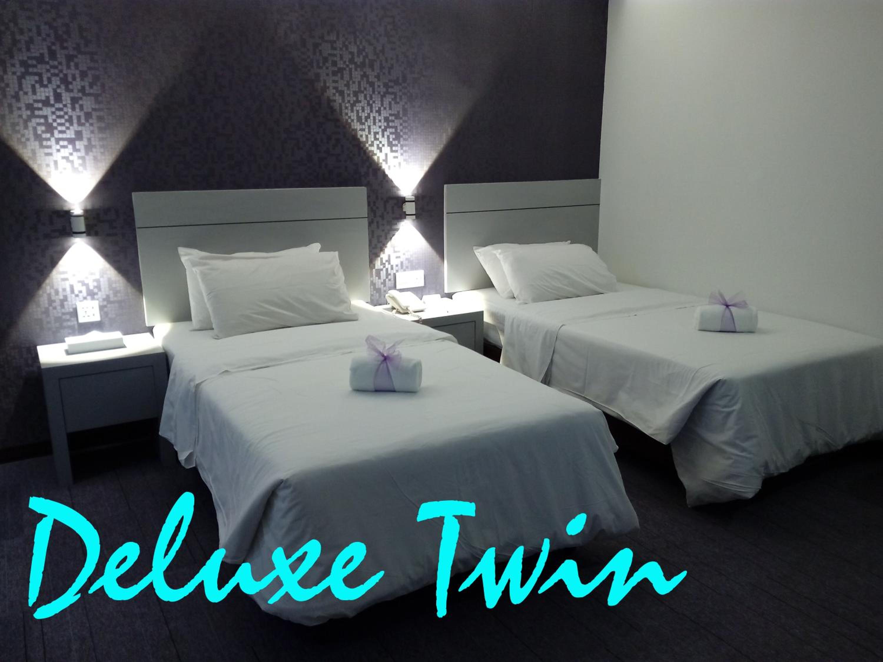 Deluxe Twin Room photo 2