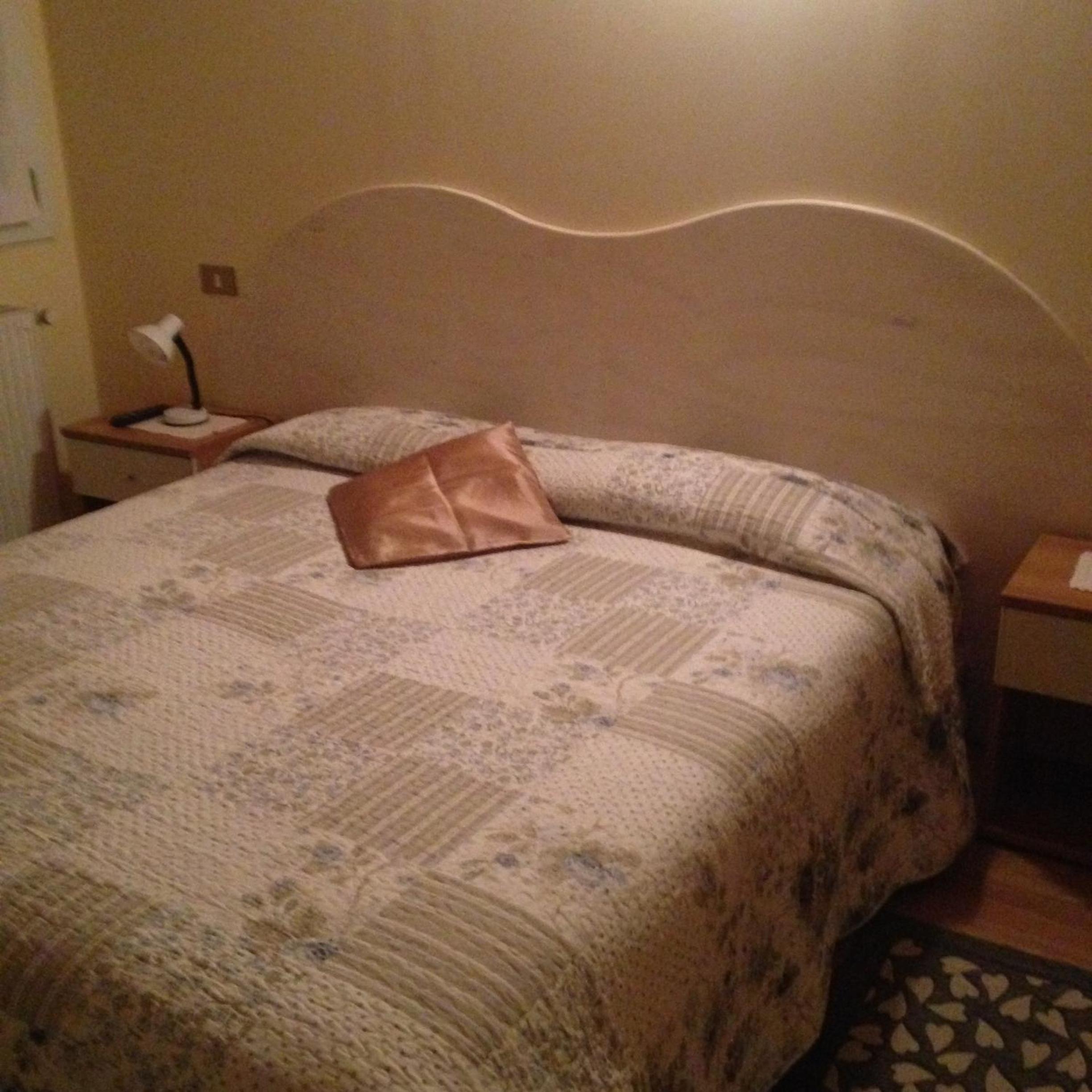 Double or Twin Room - Photo 2