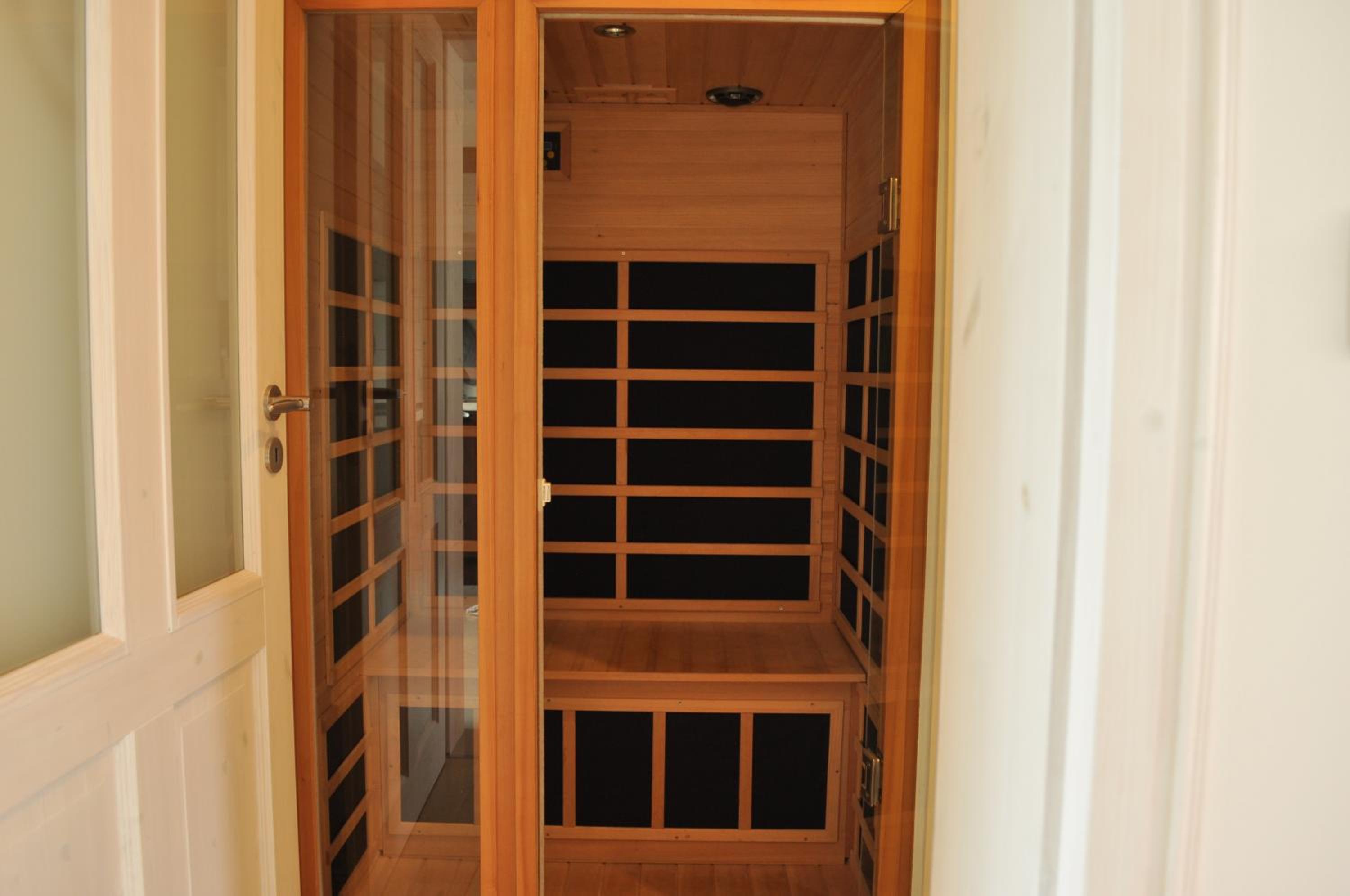 Apartment with Sauna photo 3